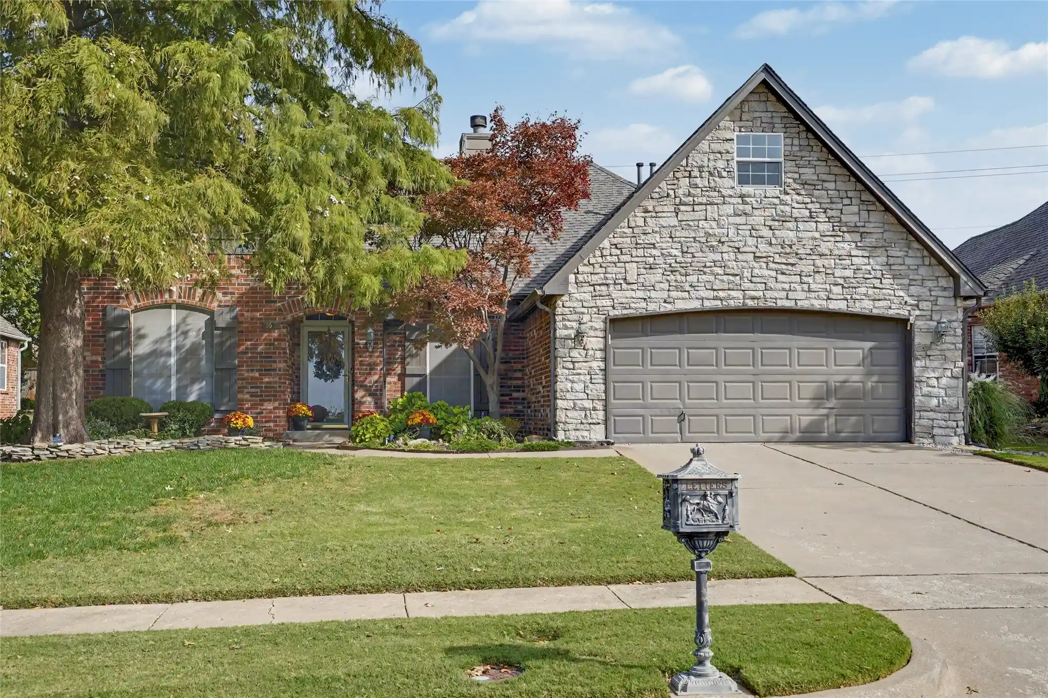 Single family home for sale at 3609 N Battle Crk Dr, Broken Arrow, OK 74012 | MLS# 2639340