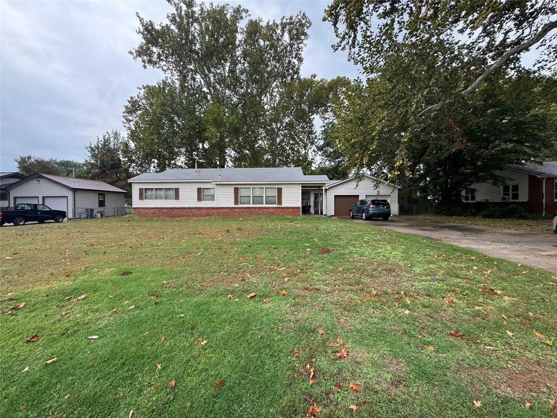 Single family home for sale at 5438 S Cincinnati Ave, Tulsa, OK 74105 | MLS# 2639421
