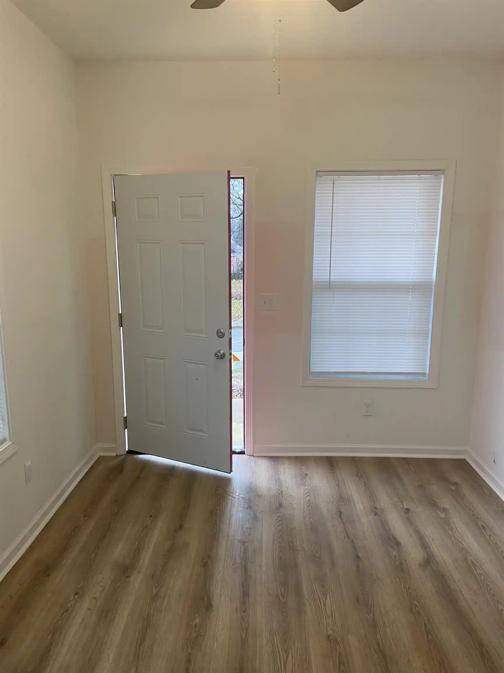 Photo 3 of Single family home for sale at 1435 Hyde Park Blvd, Memphis, TN 38108 | MLS# 10135268 | Listing updated on 2026-04-22