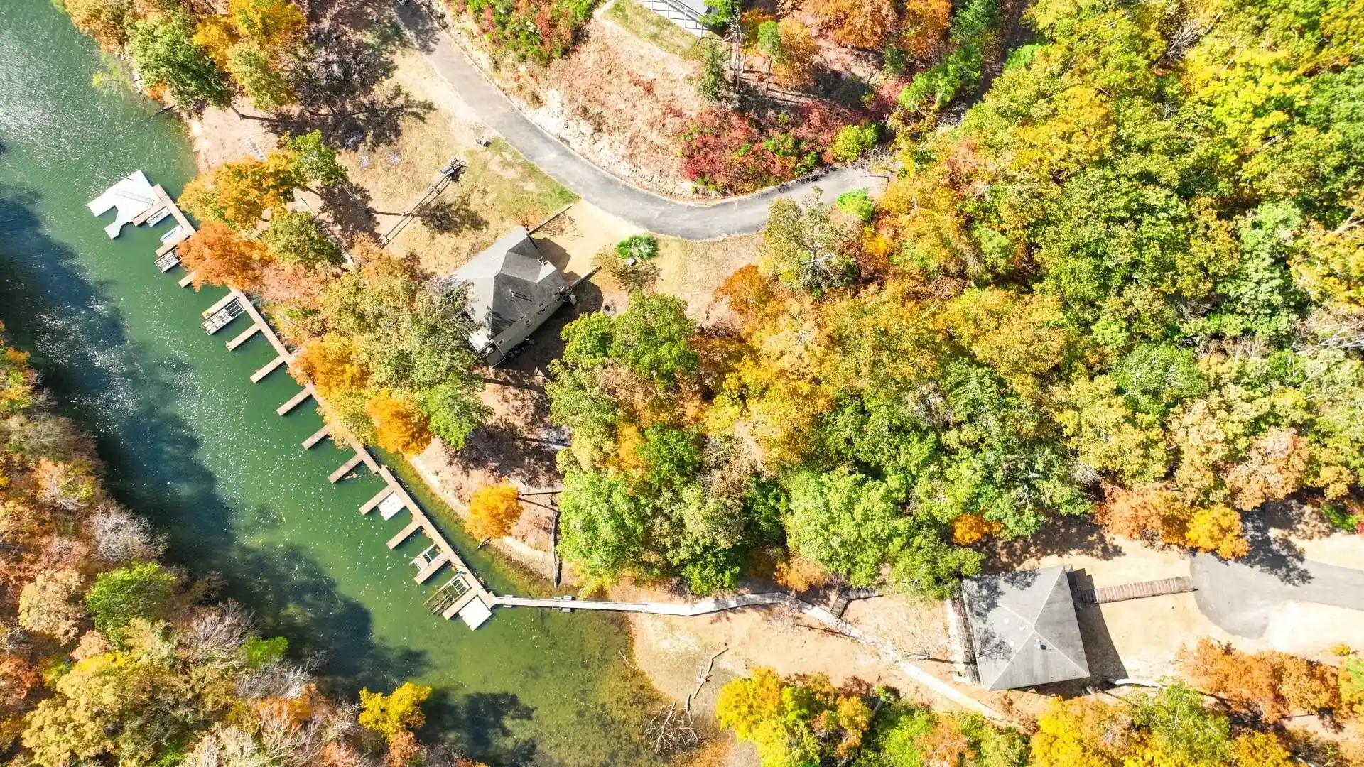 image of 123 Breezey Pt, Savannah, TN 38372 | MLS# 10181176