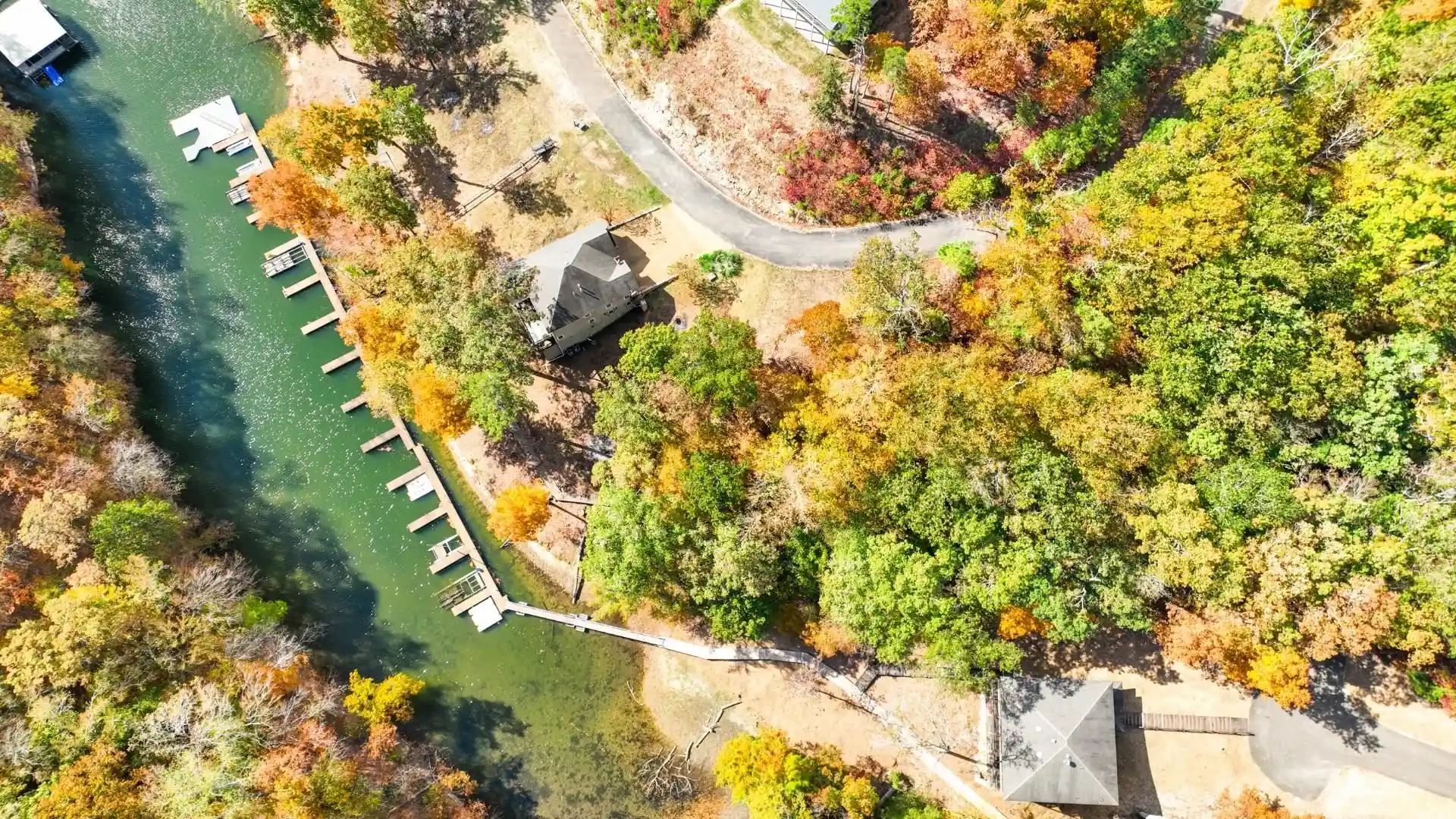 image of 123 Breezey Pt, Savannah, TN 38372 | MLS# 10181176