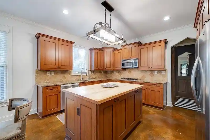 Photo 3 of Single family home for sale at 4931 Princeton Grv Cv, Memphis, TN 38117 | MLS# 10183168 | Listing updated on 2026-09-10