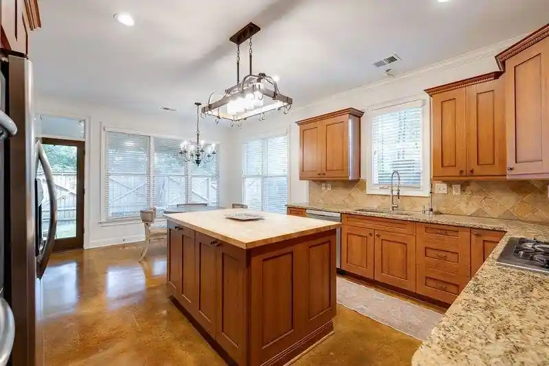 Photo 3 of Single family home for sale at 4931 Princeton Grv Cv, Memphis, TN 38117 | MLS# 10183168 | Listing updated on 2026-09-10