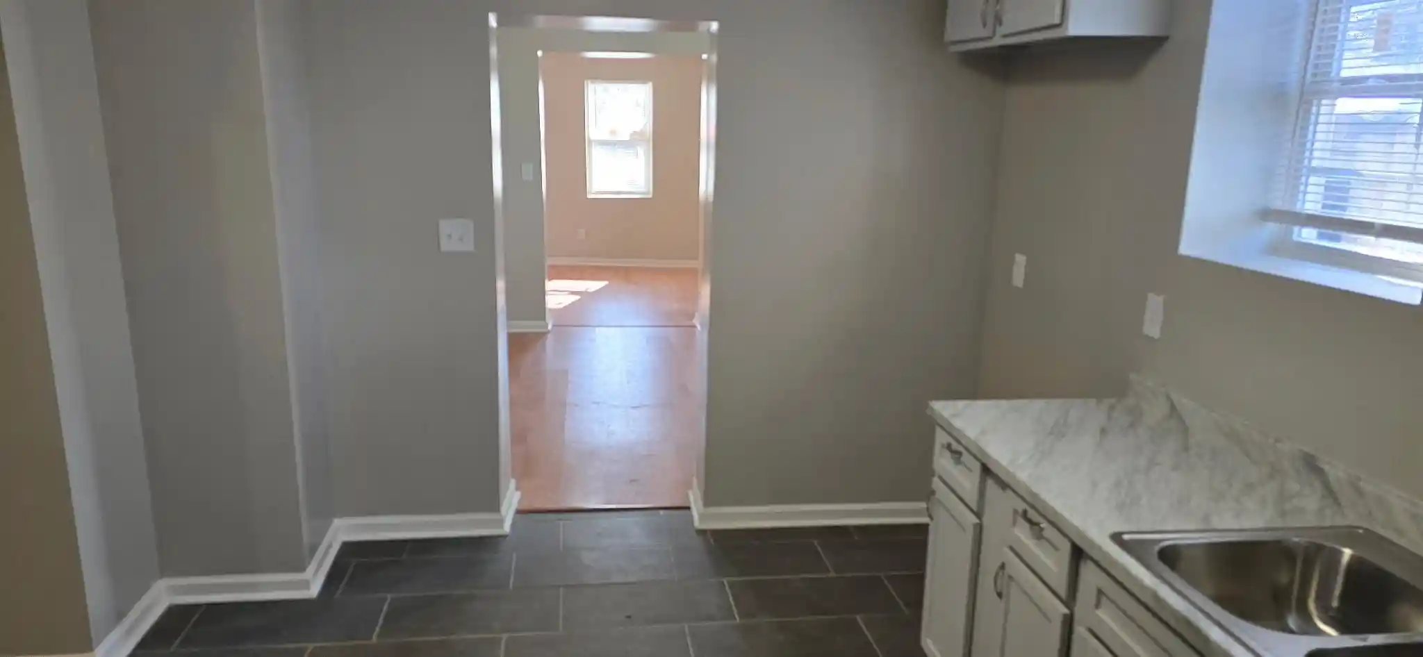 Photo 4 of Single family home for sale at 1410 South Ave, Memphis, TN 38106 | MLS# 10188341 | Listing updated on 2026-08-25