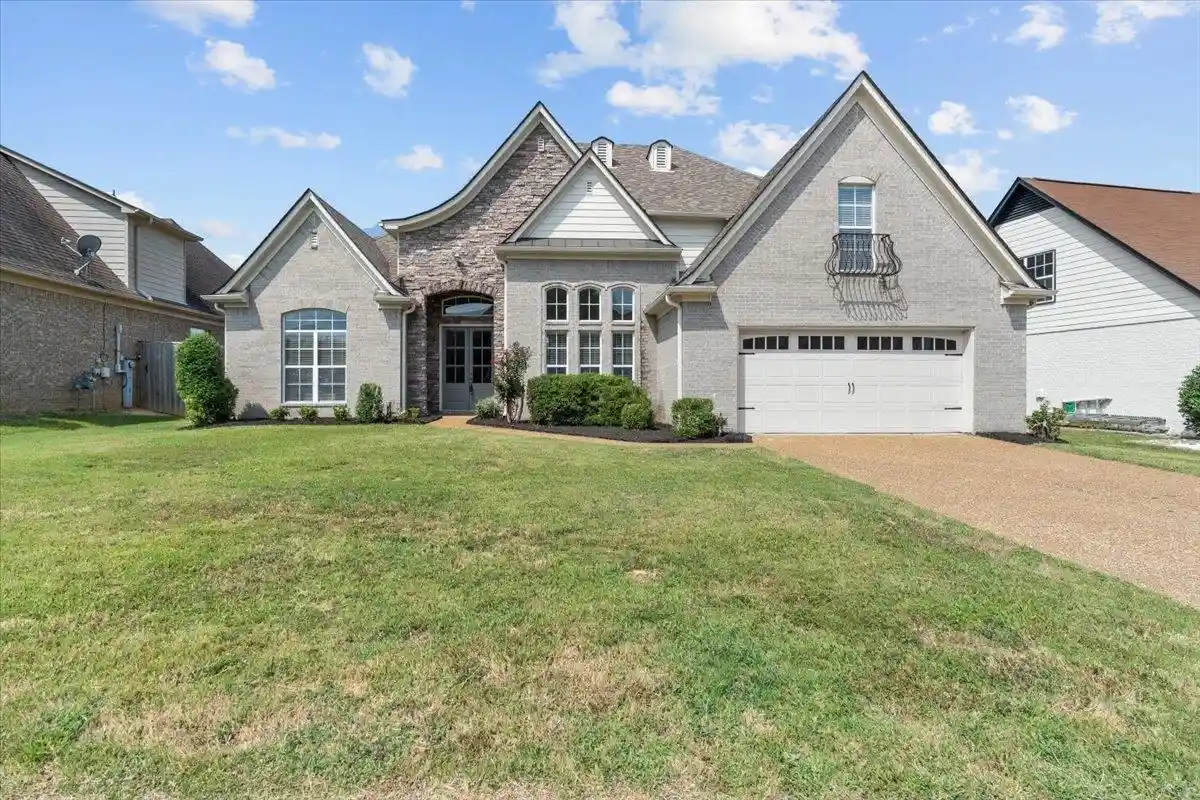 Photo 1 of Sale Pending at 5031 Sawyer Lake Dr, Bartlett, TN 38002 | MLS# 10189847 | Listing updated on 2026-10-07