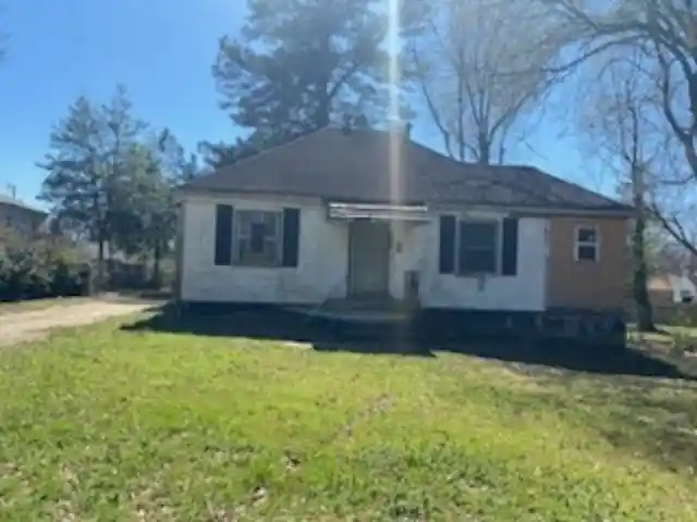 Photo 1 of Single family home for sale at 525 E Dison Ave, Memphis, TN 38106 | MLS# 10192385 | Listing updated on 2026-07-01