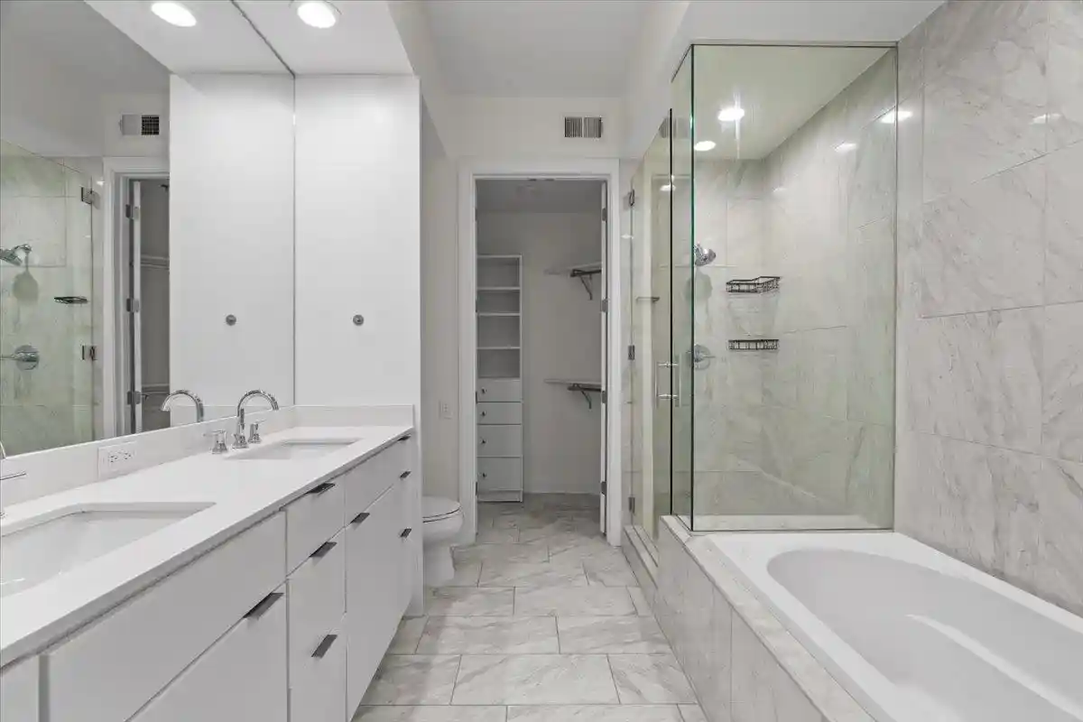 Photo 1 of Condo for sale at 717 Riverside Dr #906, Memphis, TN 38103 | MLS# 10194097 | Listing updated on 2026-09-29