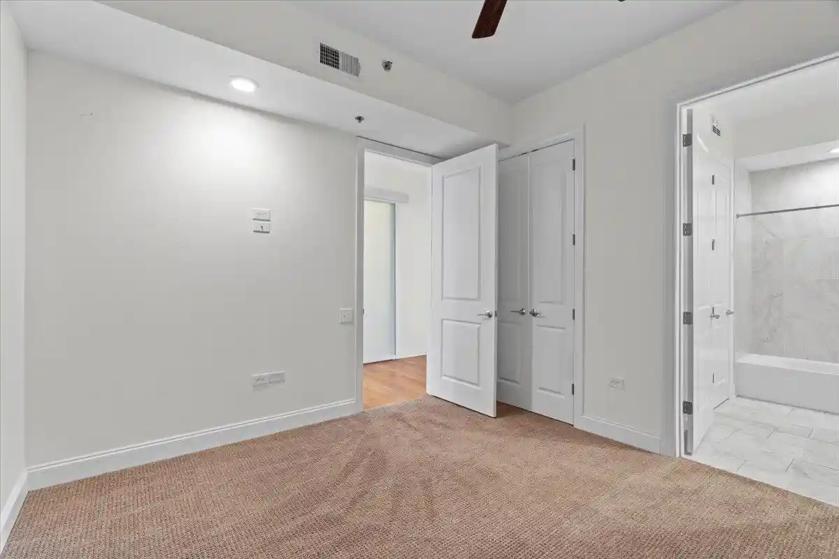 Photo 4 of Condo for sale at 717 Riverside Dr #906, Memphis, TN 38103 | MLS# 10194097 | Listing updated on 2026-09-29