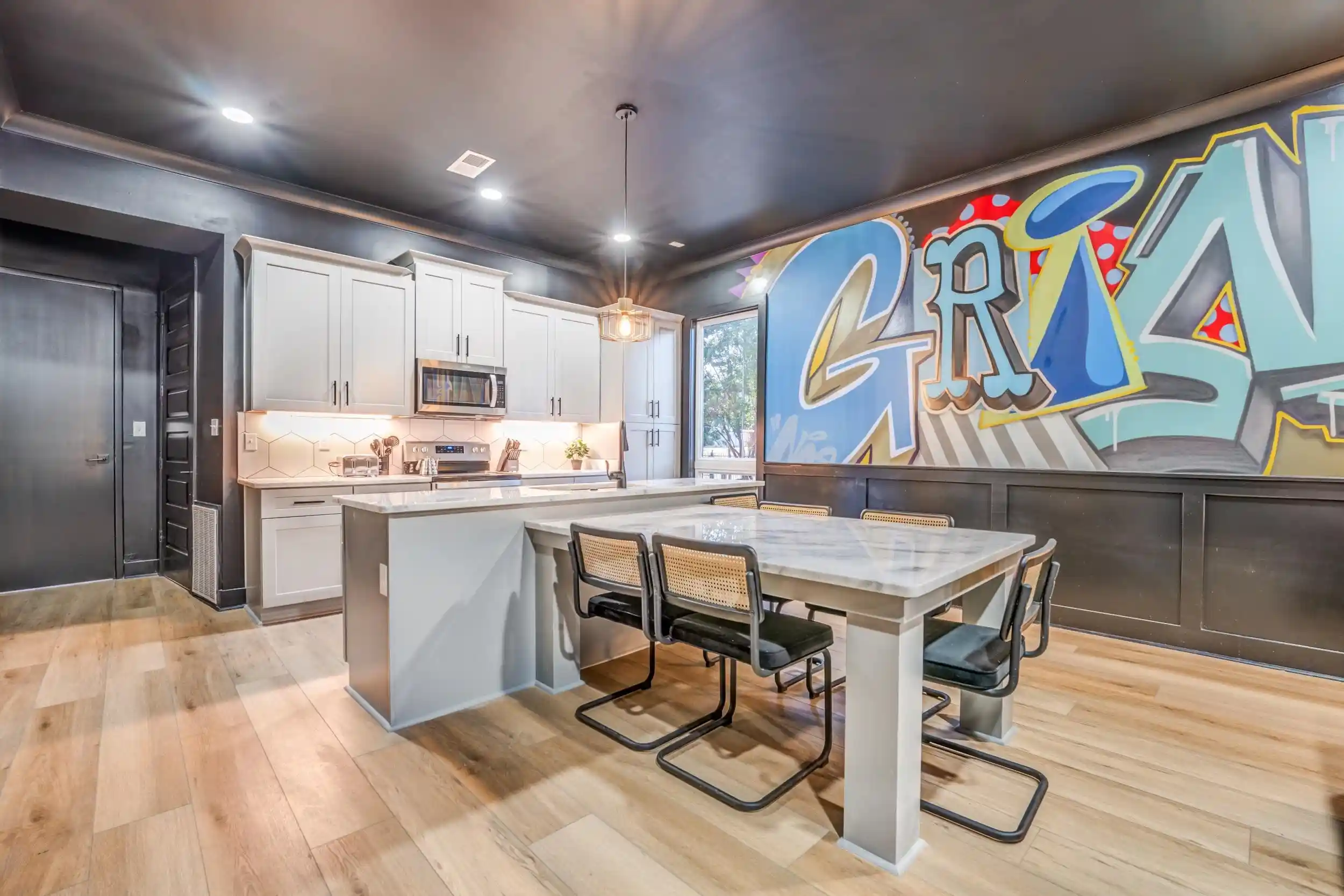 3rd image of 2283 Young Ave, Memphis, TN 38104 | MLS# 10194730
