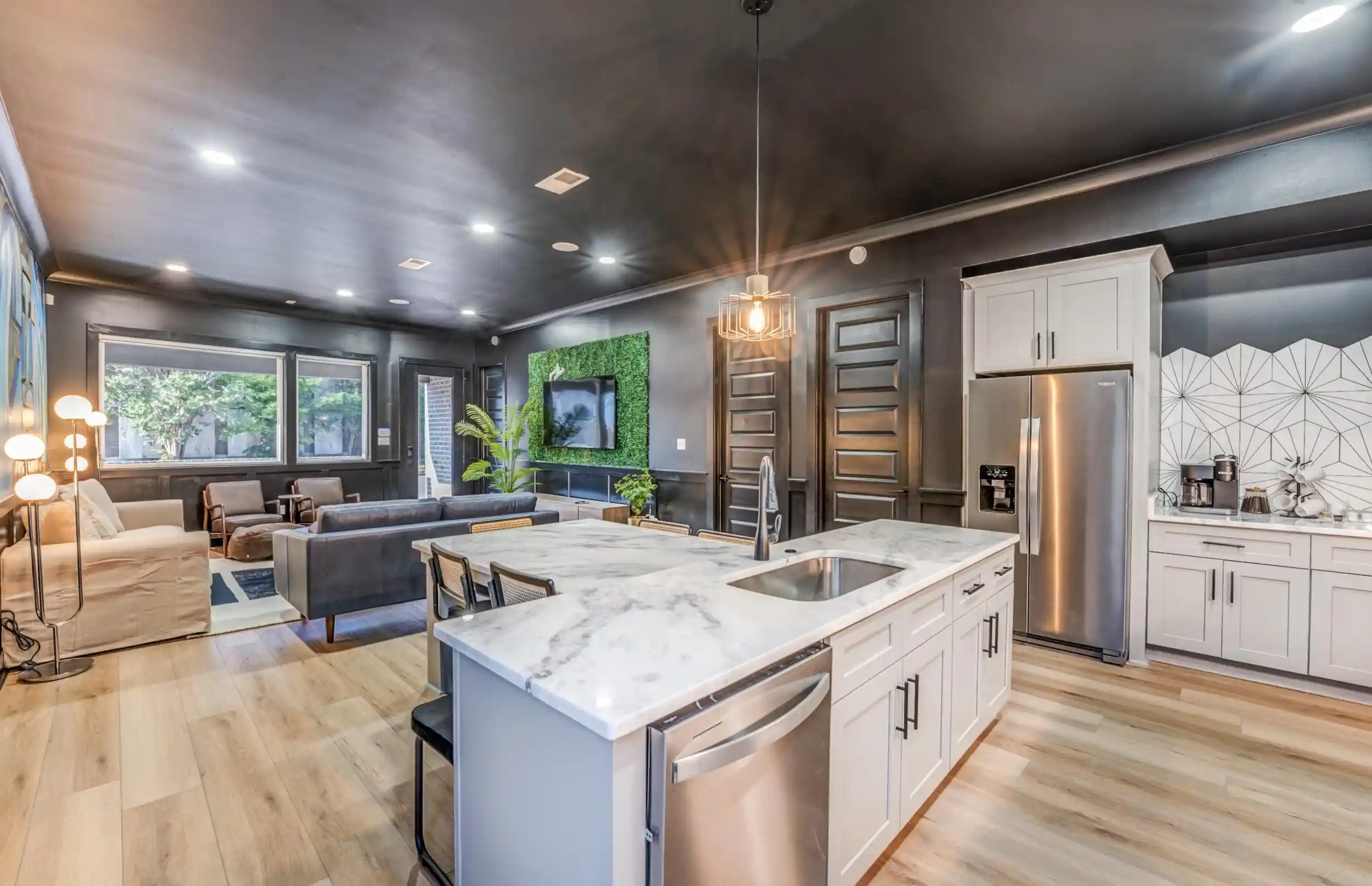 4th image of 2283 Young Ave, Memphis, TN 38104 | MLS# 10194730