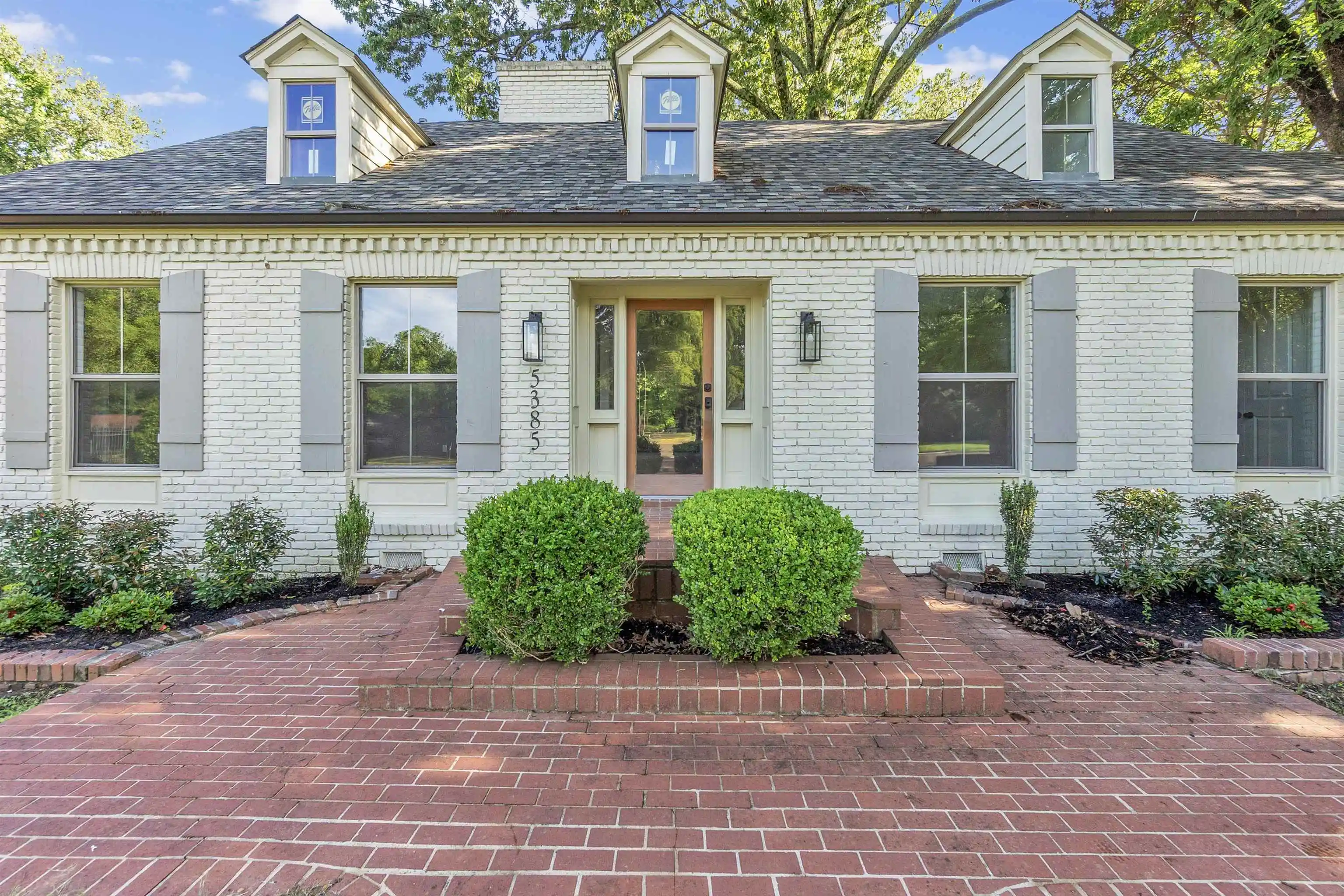 1st image of 5385 Walnut Grove Rd, Memphis, TN 38120 | MLS# 10196587