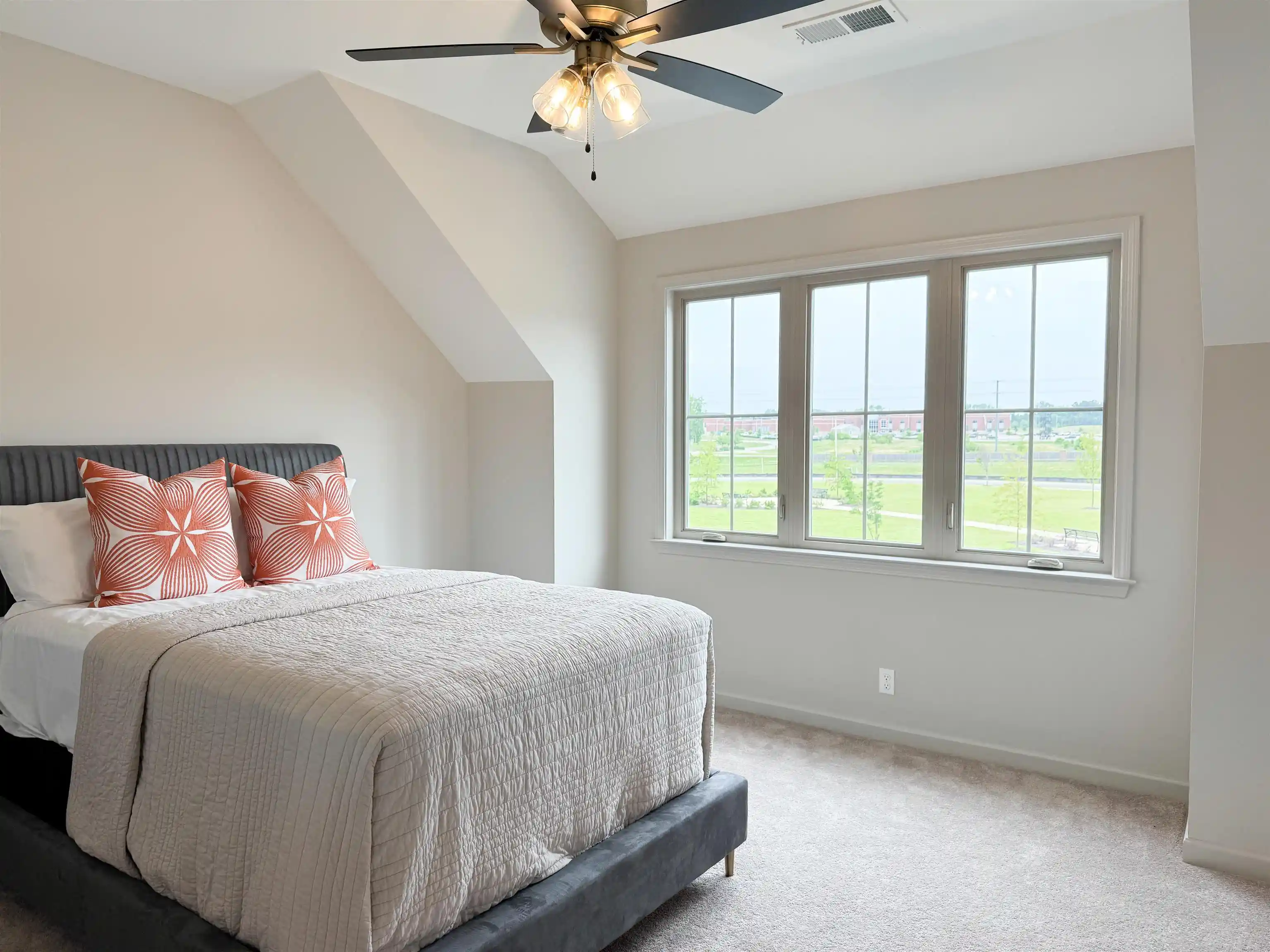 Photo 3 of Sale Pending at 11498 Sunsparkler Way, Collierville, TN 38017 | MLS# 10196758 | Listing updated on 2026-09-09