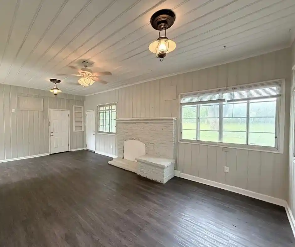 Photo 3 of Single family home for sale at 4080 E Whitehaven Park Cir, Memphis, TN 38116 | MLS# 10198390 | Listing updated on 2026-09-08