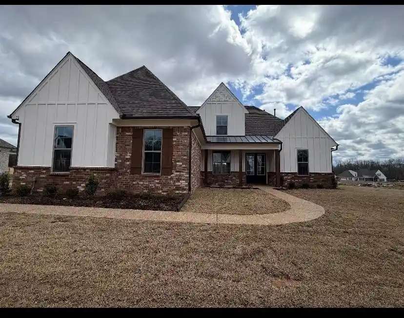 Homes for sale in Piperton, TN | 70 Rolling Hill Dr, Piperton, TN 38017 | MLS# 10198637