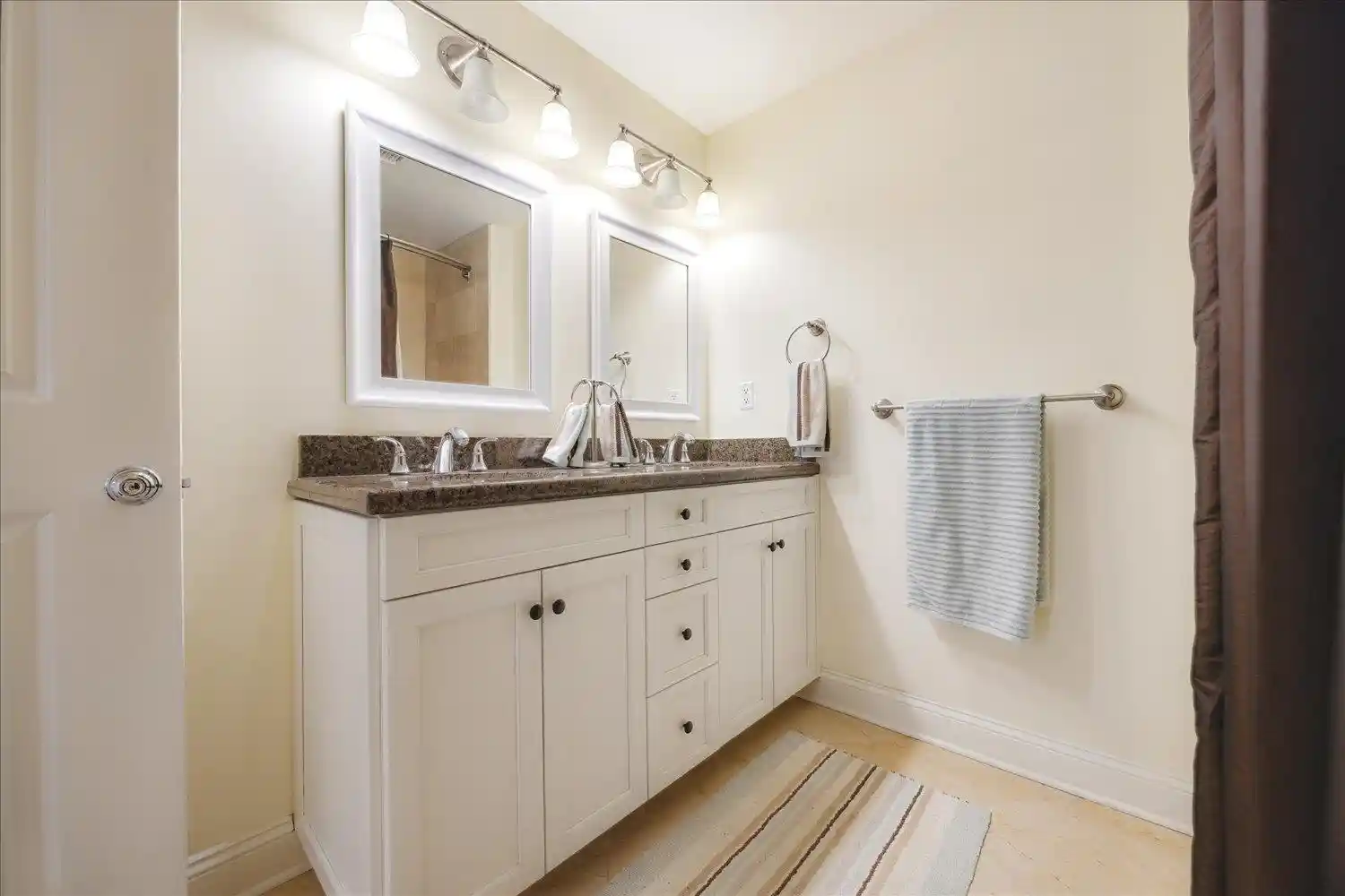 Photo 4 of Condo for sale at 127 Madison Ave #602, Memphis, TN 38103 | MLS# 10199280 | Listing updated on 2026-09-08