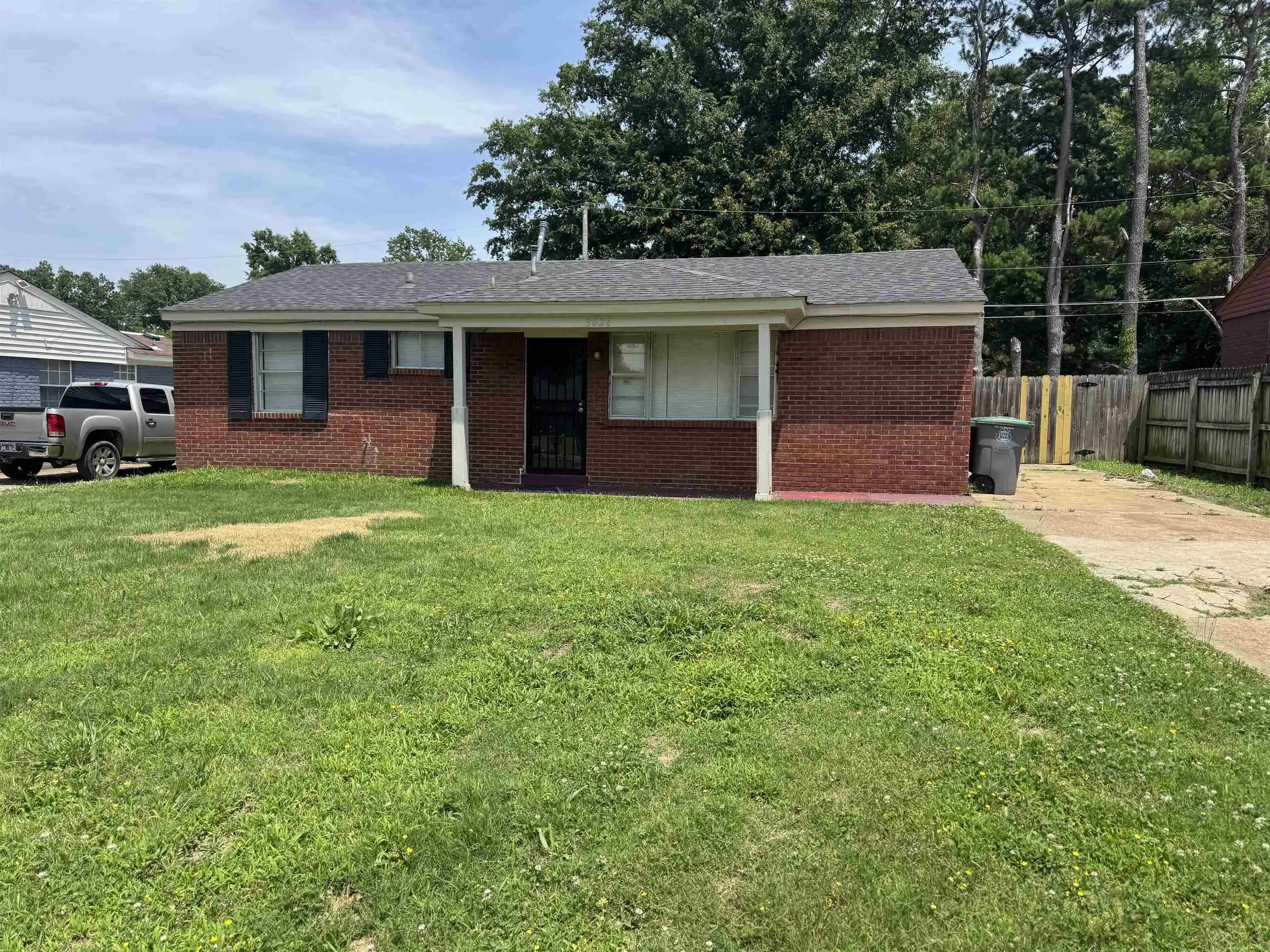 1st image of 3026 Dearing Rd, Memphis, TN 38118 | MLS# 10199384