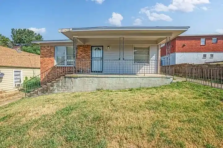 Homes for sale in Memphis, TN | 96 Modder Ave, Memphis, TN 38109 | MLS# 10201321