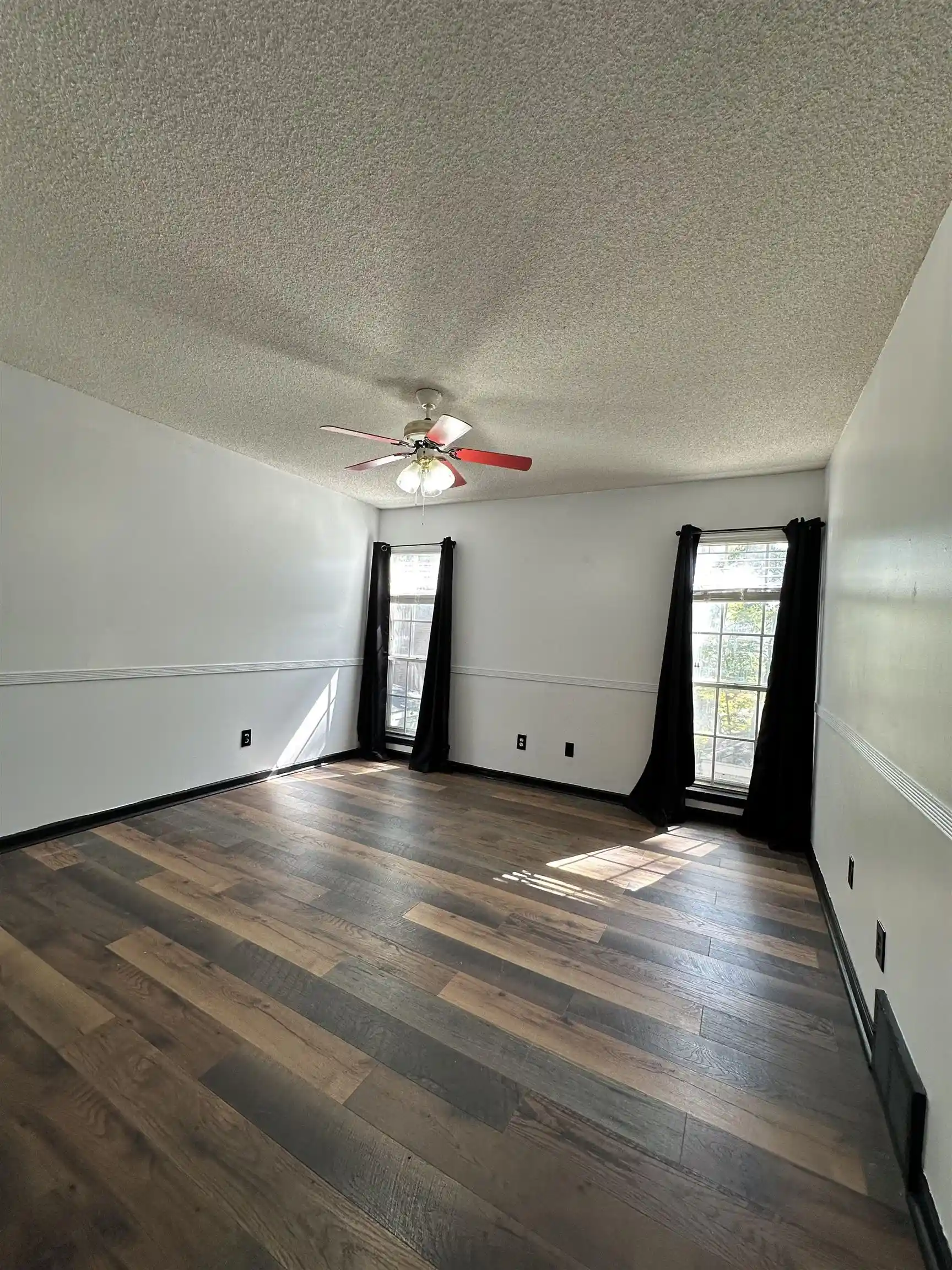 Photo 2 of Sale Pending at 6939 Amberly Dr #6939, Memphis, TN 38119 | MLS# 10201765 | Listing updated on 2026-08-28