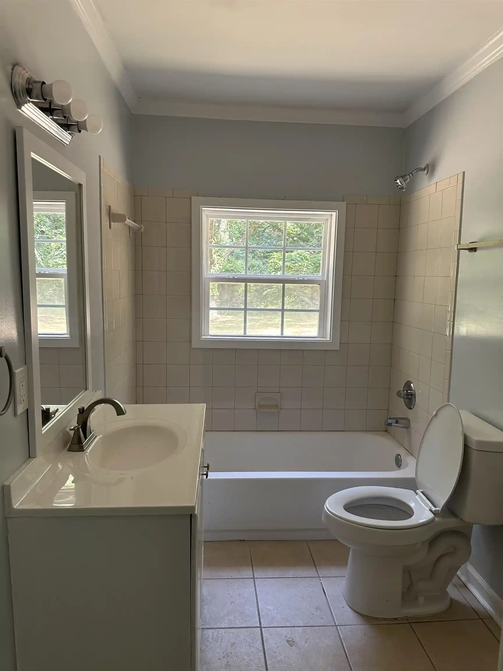 2nd image of 3402 Lakeview Rd, Memphis, TN 38116 | MLS# 10202730
