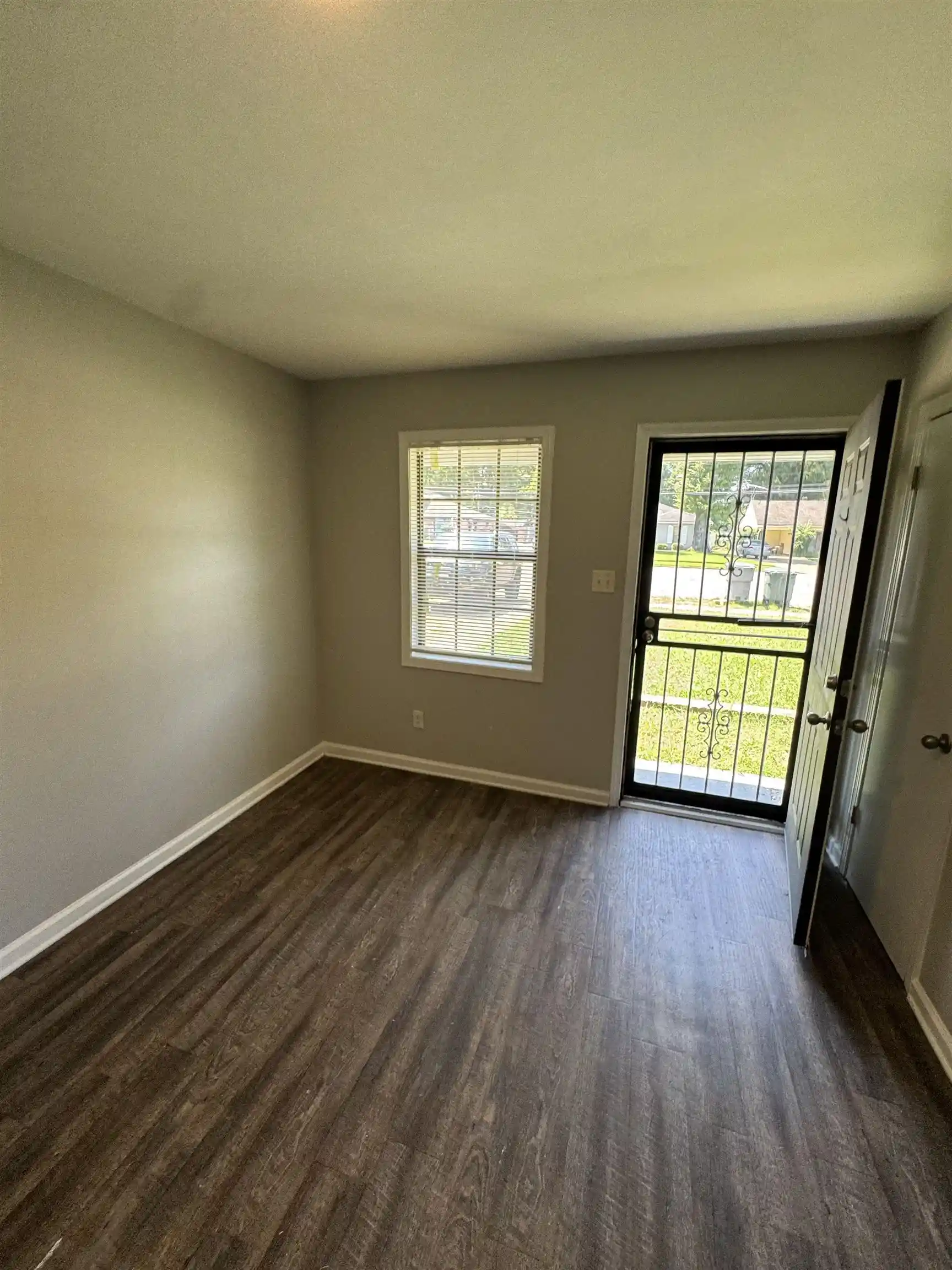 4th image of 4094 Knight Arnold Rd, Memphis, TN 38118 | MLS# 10204308
