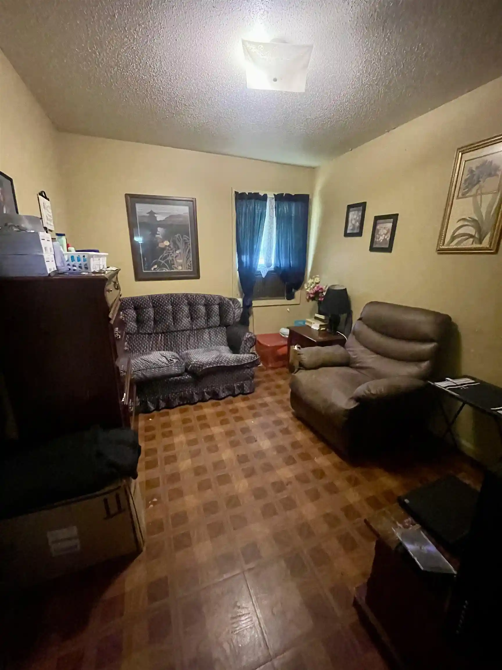 Photo 3 of Sale Pending at 198 Loraine Rd, Memphis, TN 38109 | MLS# 10205676 | Listing updated on 2026-01-14