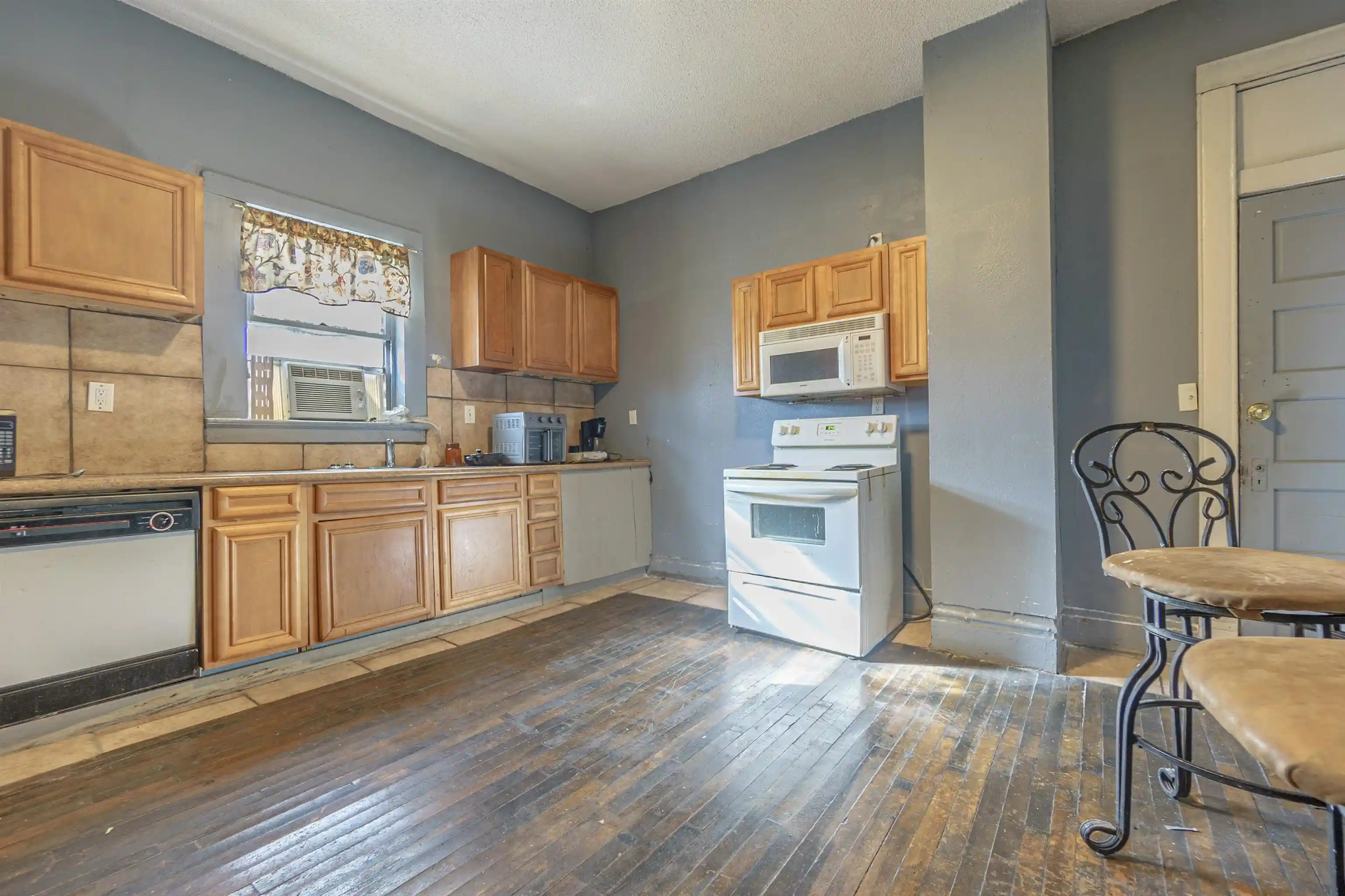 Photo 3 of Multi family home for sale at 488 Laclede Ave, Memphis, TN 38126 | MLS# 10206608 | Listing updated on 2026-08-31
