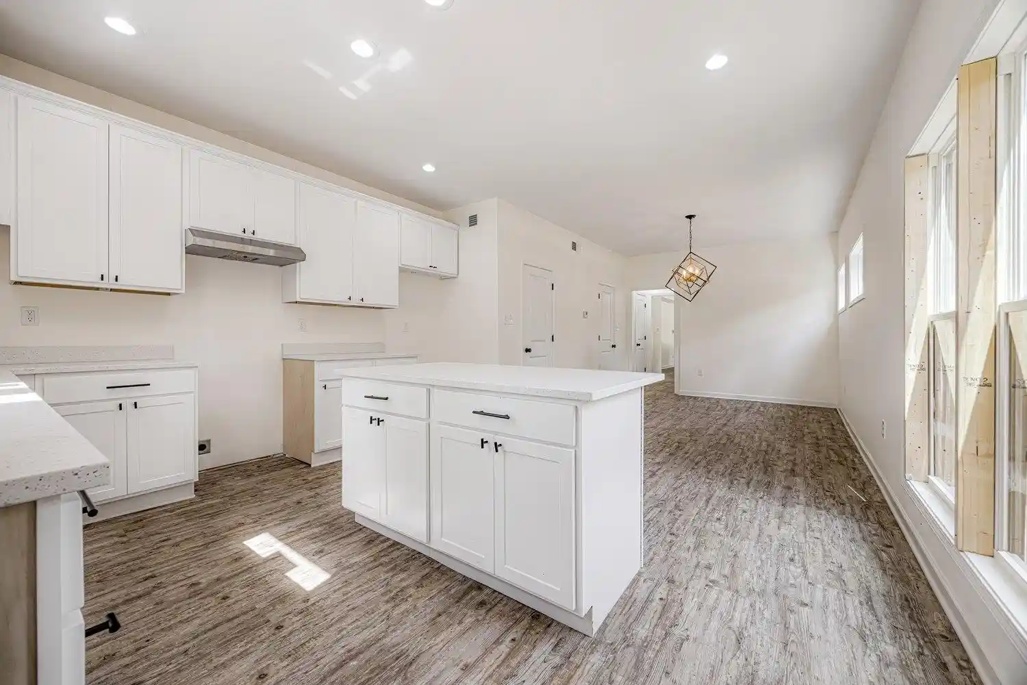 Photo 3 of Single family home for sale at 1111 Walker Ave, Memphis, TN 38106 | MLS# 10207141 | Listing updated on 2026-03-31