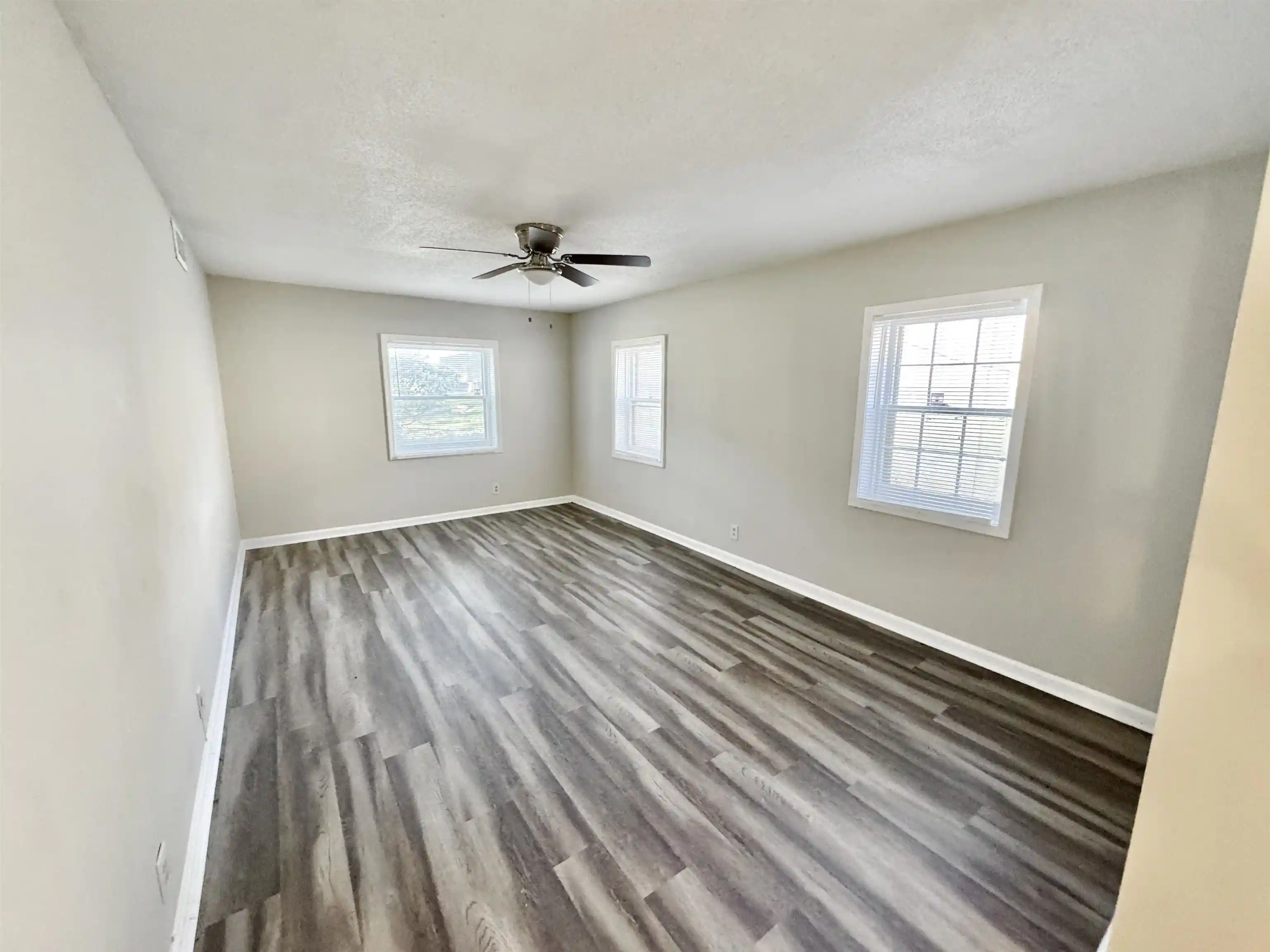 Photo 2 of Condo for sale at 1202 Middle Court Ct #101, Memphis, TN 38119 | MLS# 10207231 | Listing updated on 2026-08-21