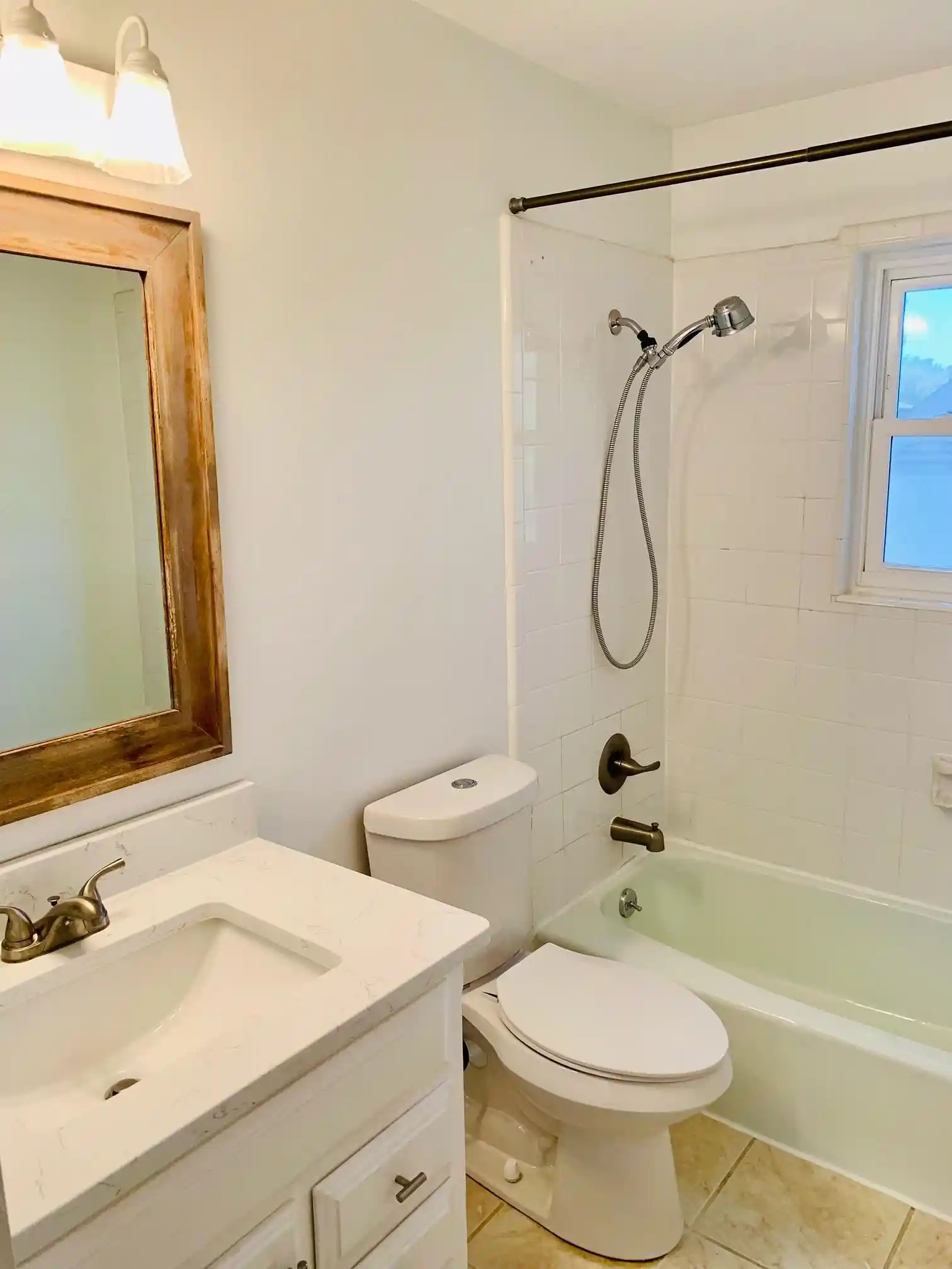 3rd image of 7207 Poplar Pike Rd, Germantown, TN 38138 | MLS# 10207542