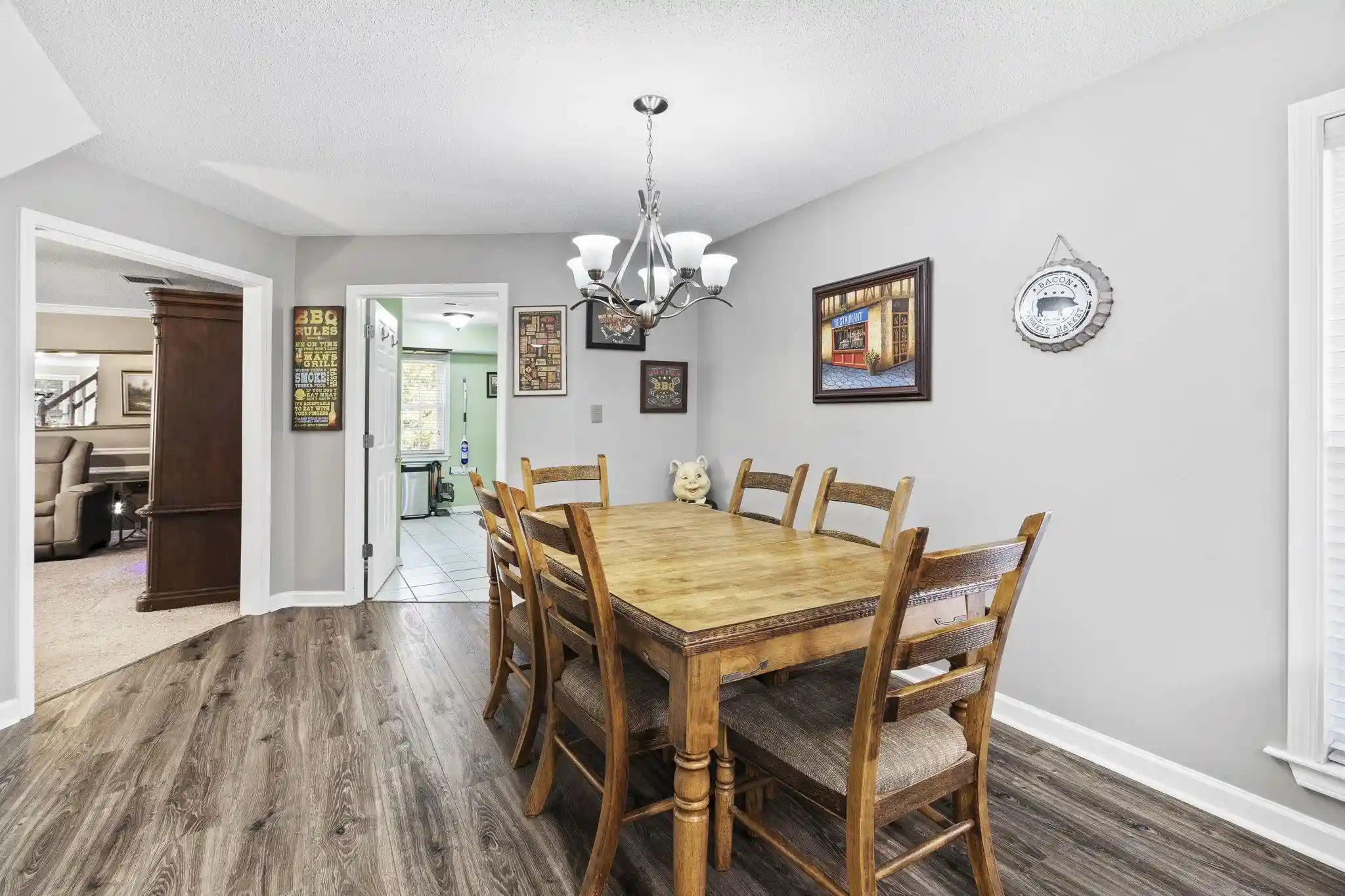 Photo 3 of Sale Pending at 7620 Kelly Cv, Olive Branch, MS 38654 | MLS# 10207612 | Listing updated on 2025-12-30