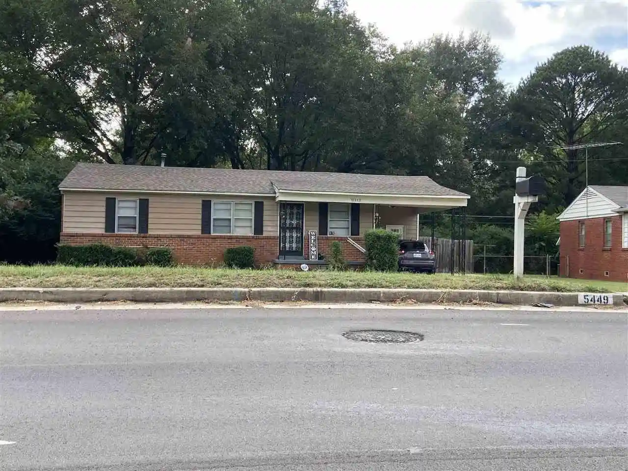 Photo 2 of Single family home for sale at 5449 Millbranch St, Memphis, TN 38116 | MLS# 10207724 | Listing updated on 2026-04-12