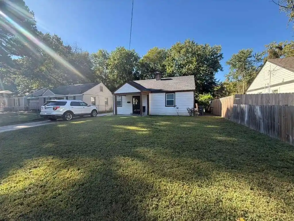 Photo 3 of Single family home for sale at 3623 N Lloyd Cir, Memphis, TN 38108 | MLS# 10207779 | Listing updated on 2026-04-23