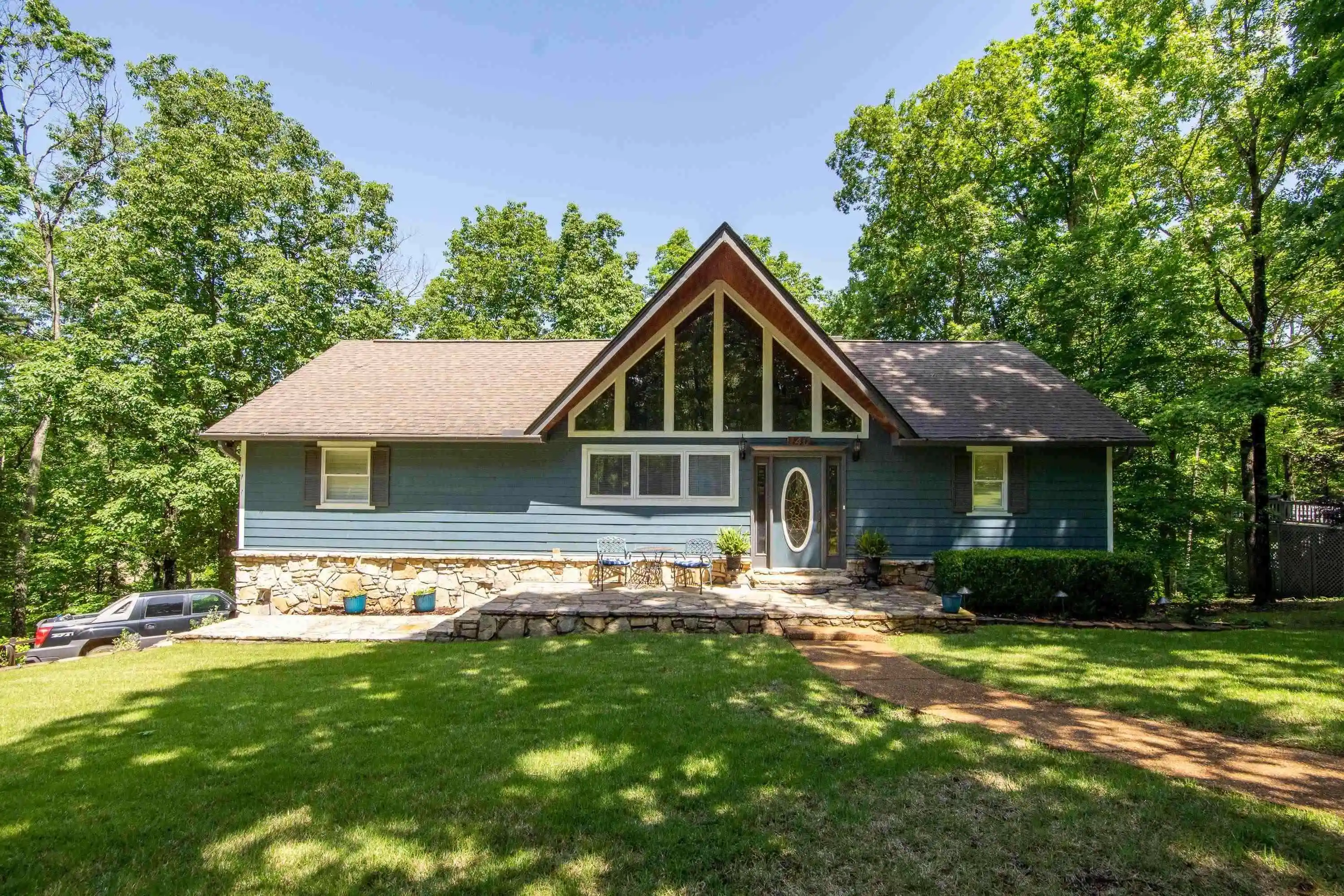 1st image of 140 Ridge View Dr, Savannah, TN 38372 | MLS# 10208237