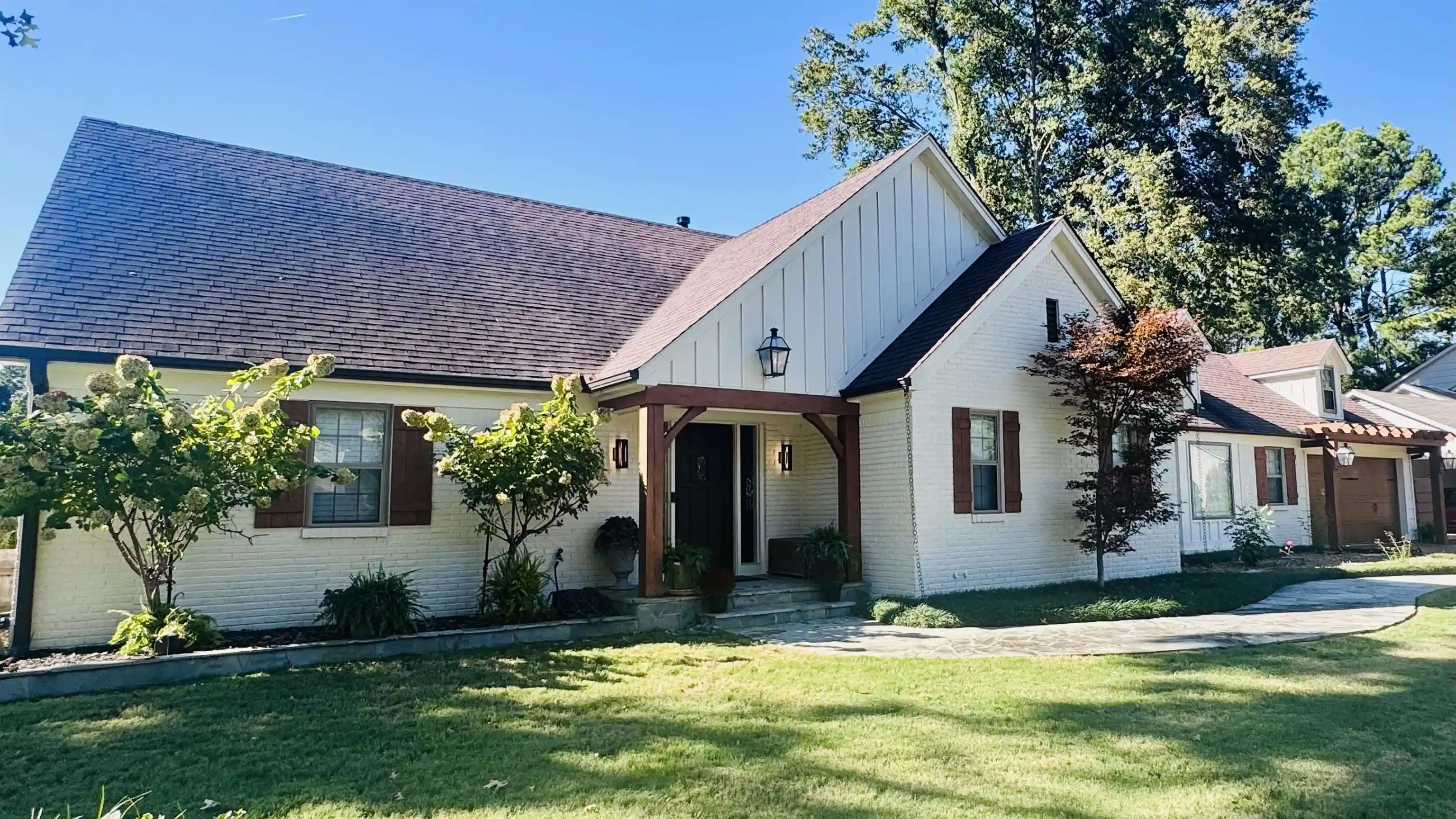 Photo 1 of Single family home for sale at 1911 Brierbrook Rd, Germantown, TN 38138 | MLS# 10208408 | Listing updated on 2026-07-17