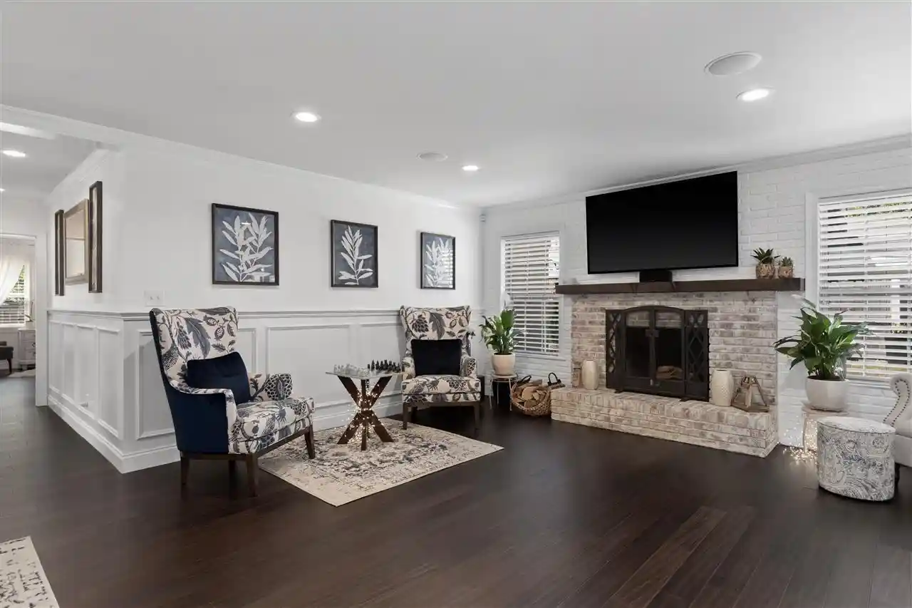 Photo 2 of Single family home for sale at 1911 Brierbrook Rd, Germantown, TN 38138 | MLS# 10208408 | Listing updated on 2026-07-17