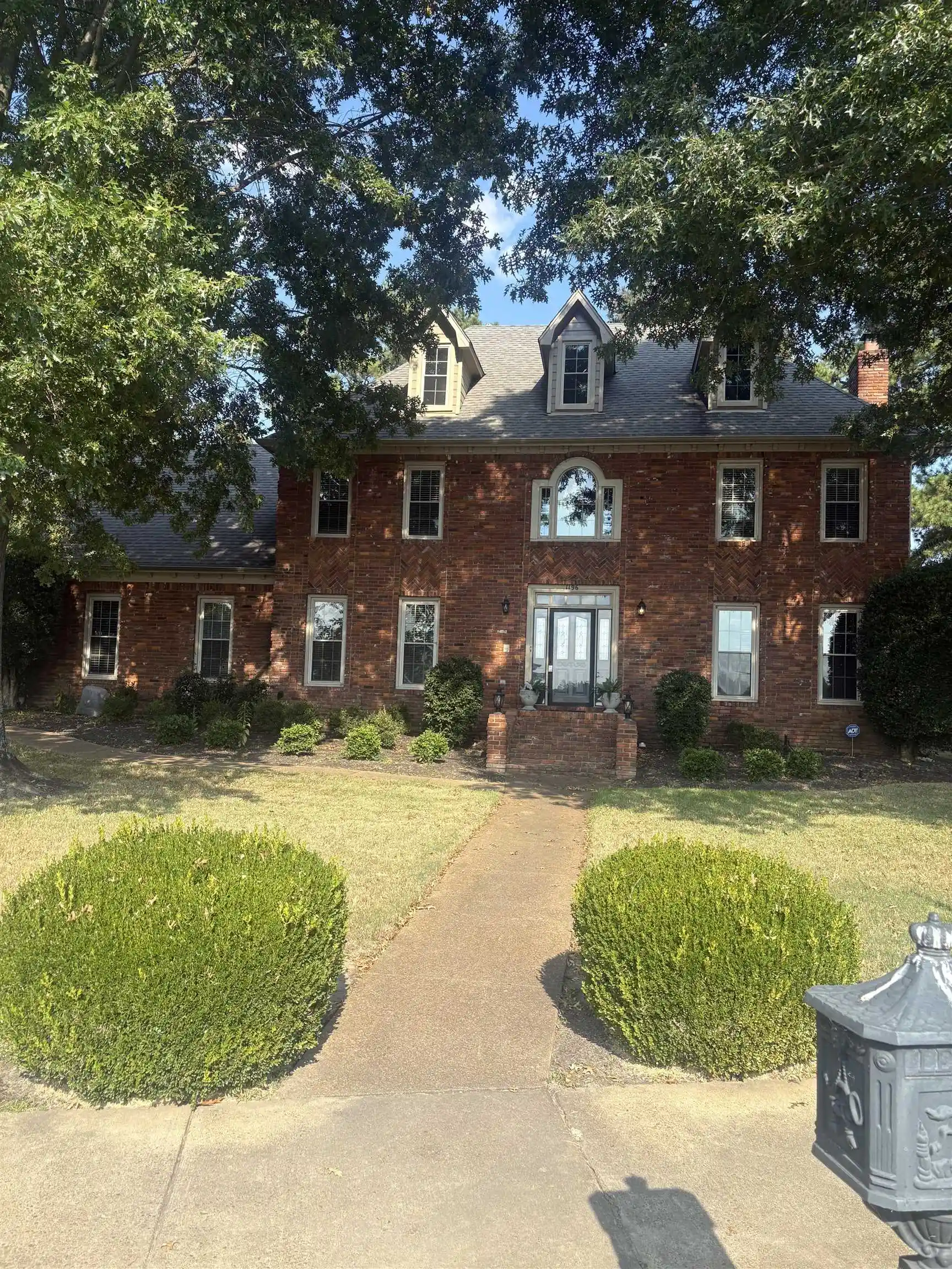 Photo 1 of Single family home for sale at 1196 E Lake Pointe Dr, Collierville, TN 38017 | MLS# 10208692 | Listing updated on 2026-08-31