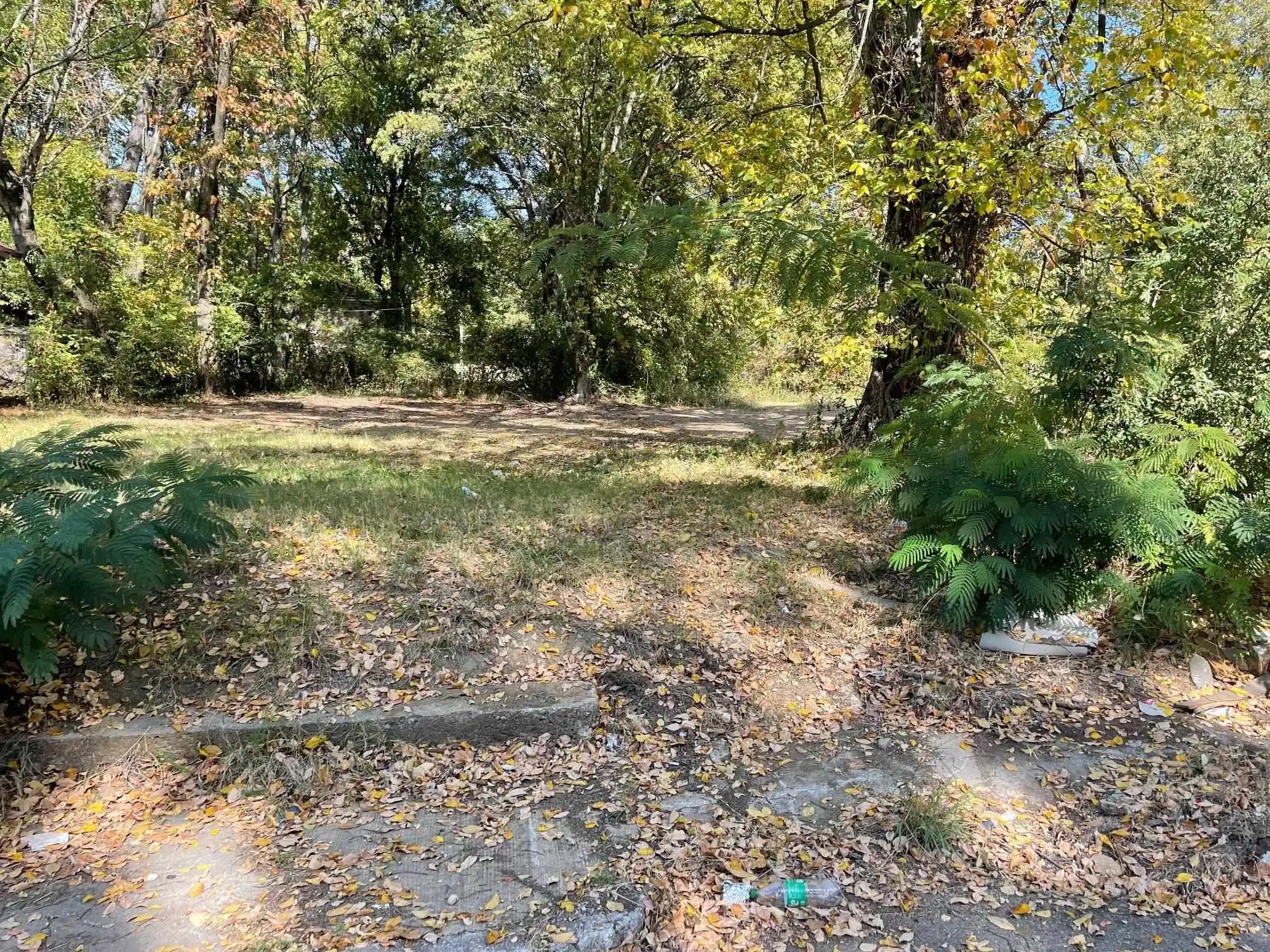 Photo 1 of Land for sale at 320 Cambridge Ave, Memphis, TN 38106 | MLS# 10208705 | Listing updated on 2025-10-29