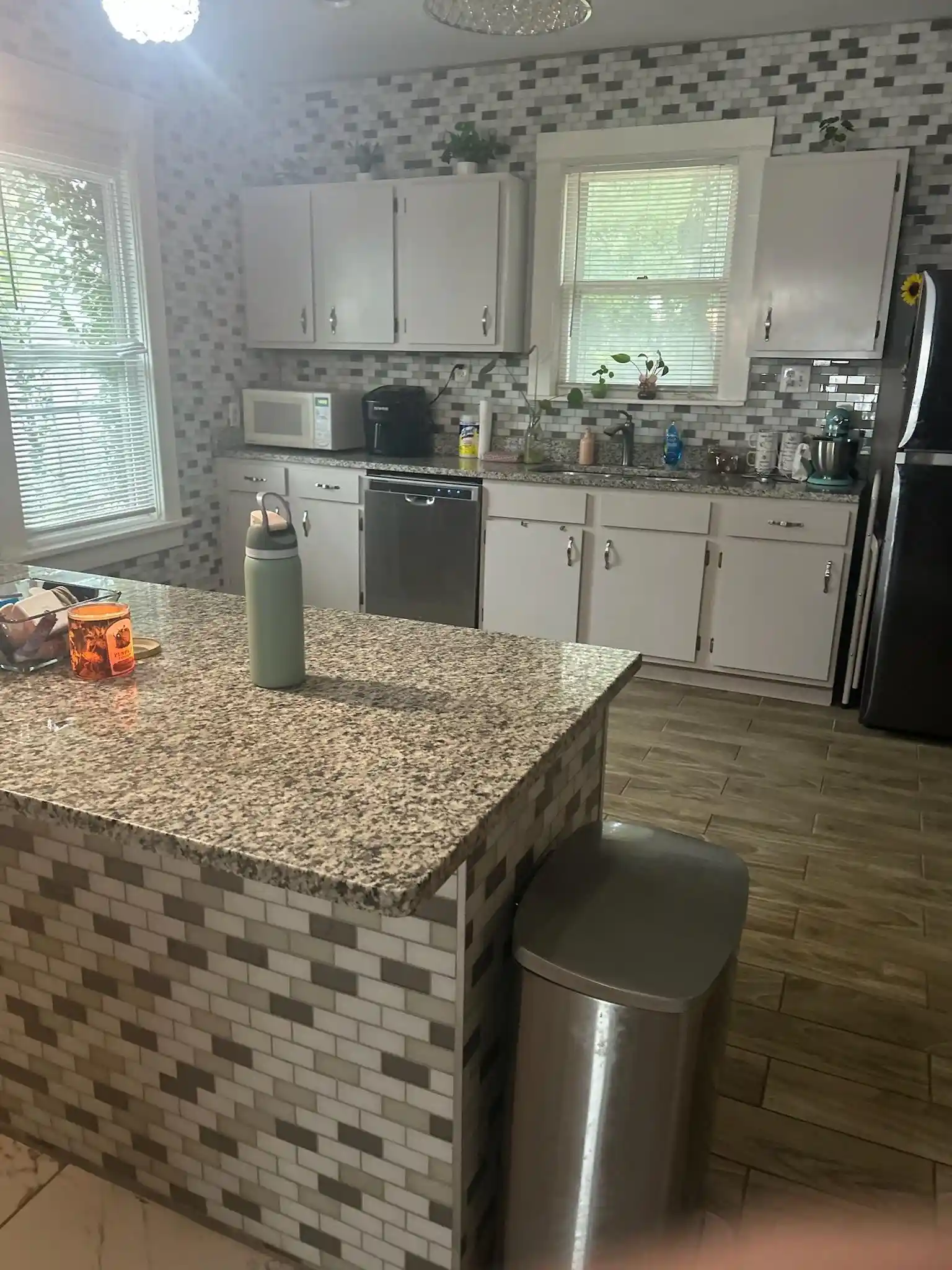 Photo 2 of Single family home for sale at 635 N Merton Ave, Memphis, TN 38112 | MLS# 10208861 | Listing updated on 2026-04-22