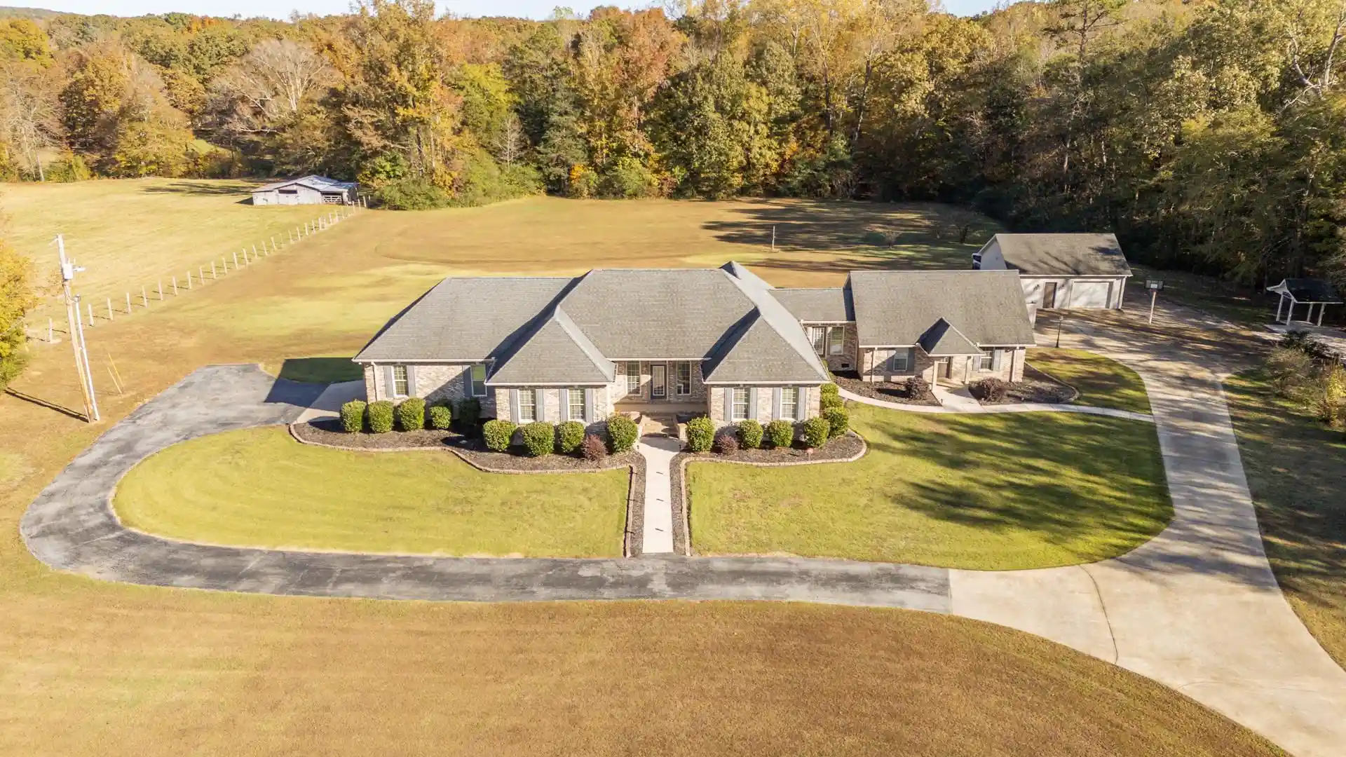 1st image of 6170 226 Hwy, Savannah, TN 38372 | MLS# 10209163