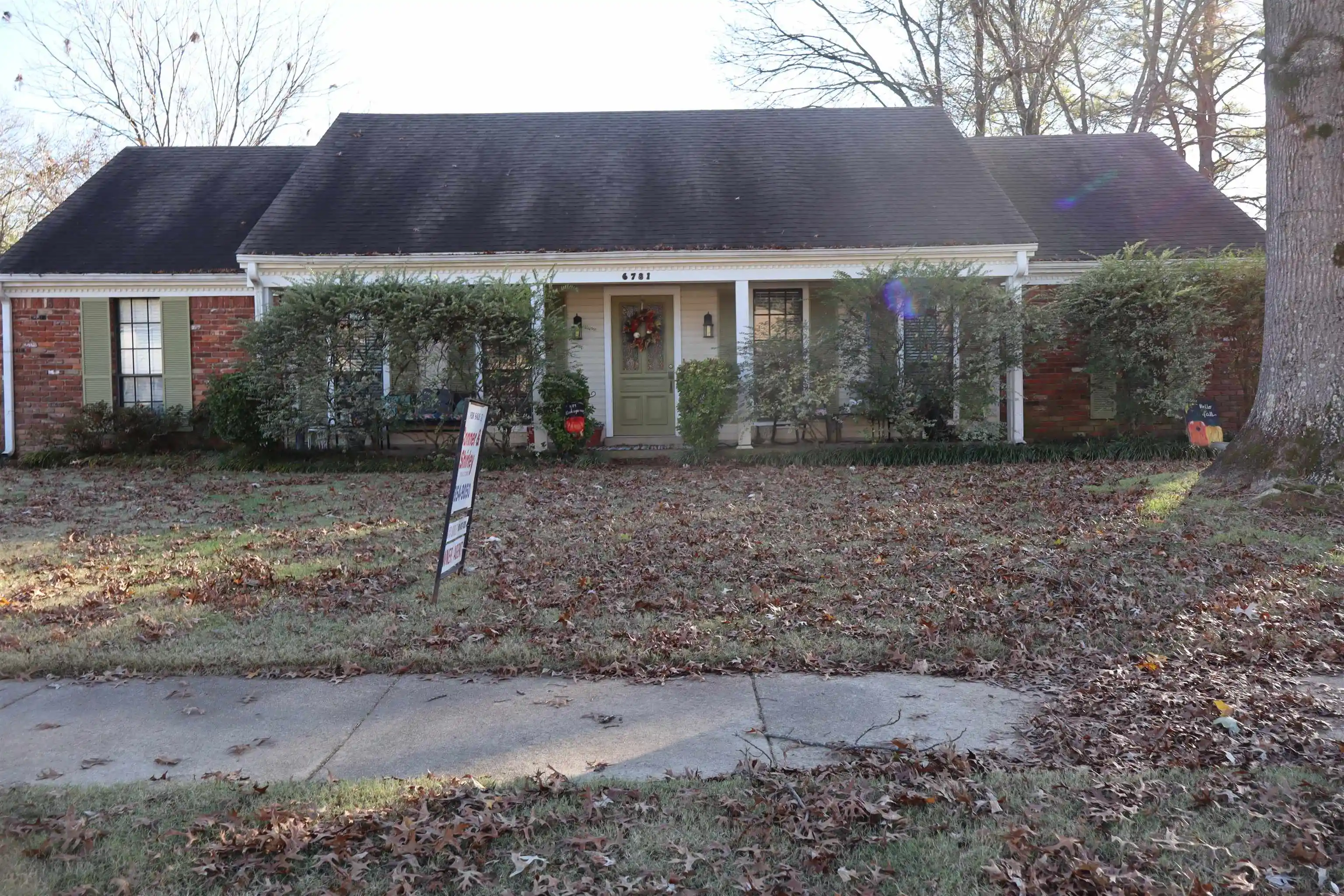 Single family home for sale at 6781 Henredon Dr, Memphis, TN 38141 | MLS# 10209391