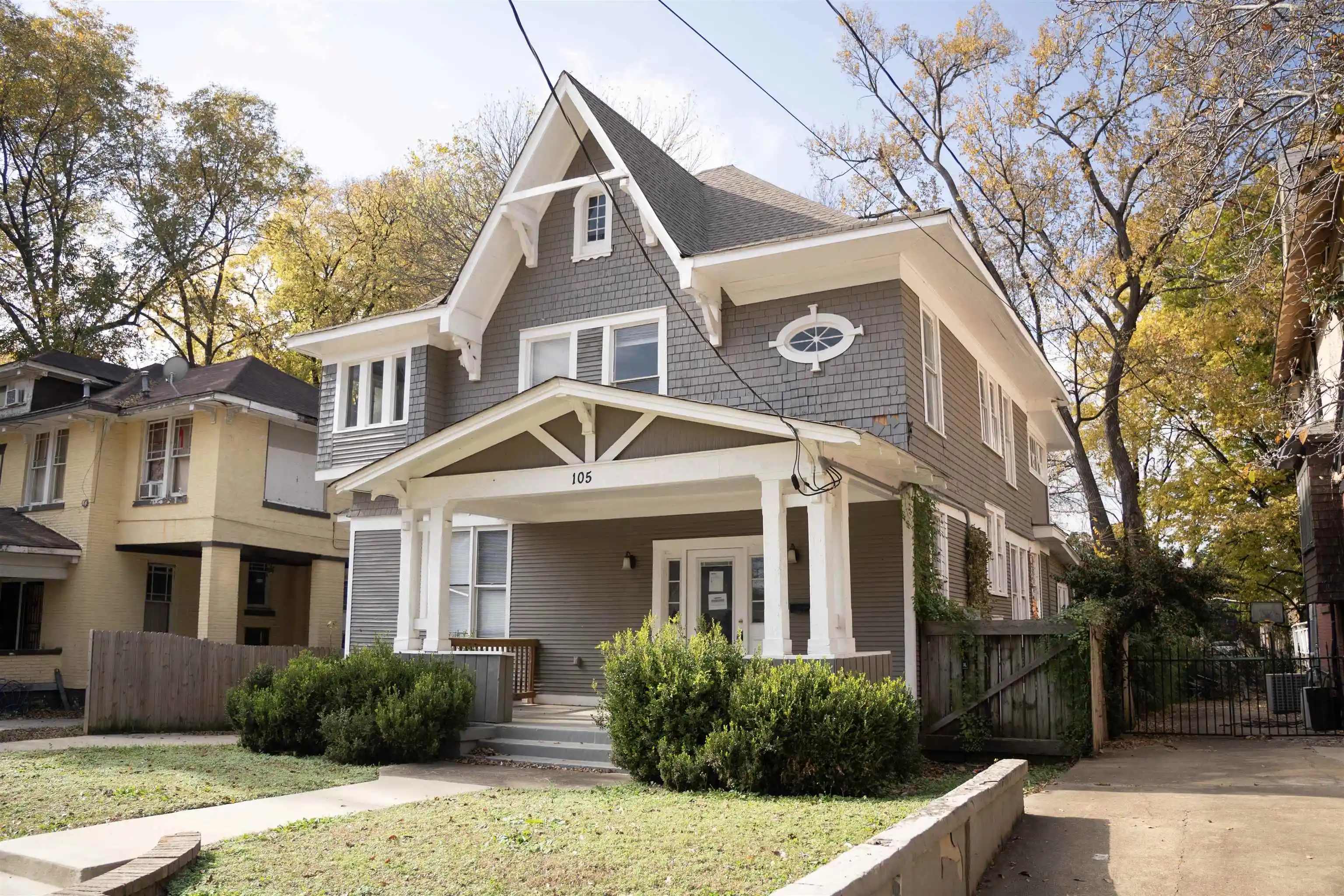 Photo 1 of Single family home for sale at 105 N Evergreen St, Memphis, TN 38104 | MLS# 10209449 | Listing updated on 2026-08-28