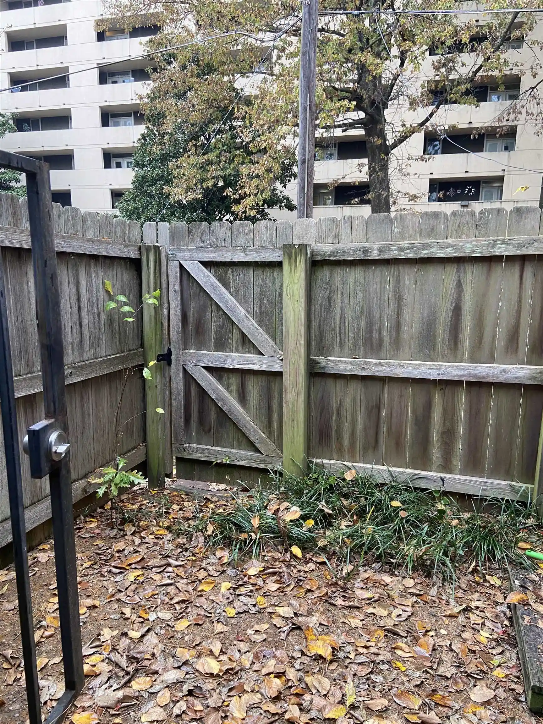 Photo 3 of Condo for sale at 141 N Auburndale St #141, Memphis, TN 38104 | MLS# 10210445 | Listing updated on 2026-03-21