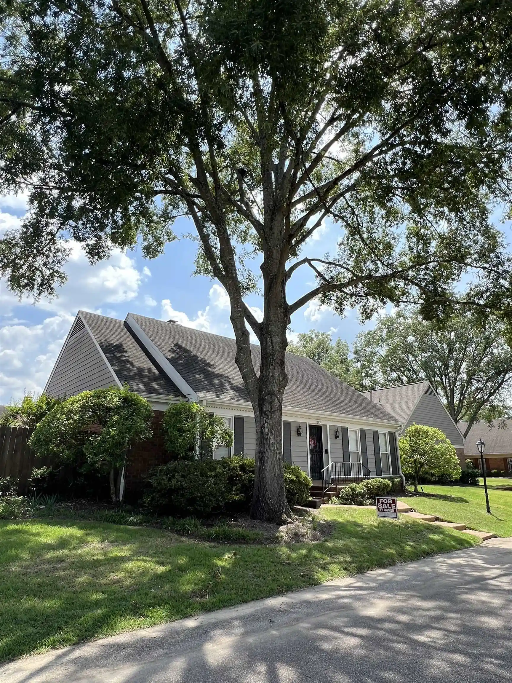 1st image of 1889 Allenby Rd, Germantown, TN 38139 | MLS# 10210496