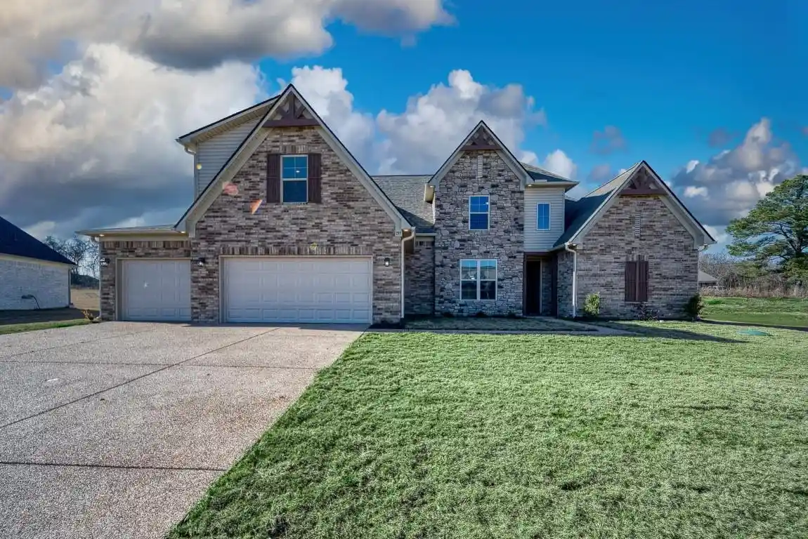 Homes for sale in Atoka, TN | 159 Como Ln, Atoka, TN 38004 | MLS# 10210821