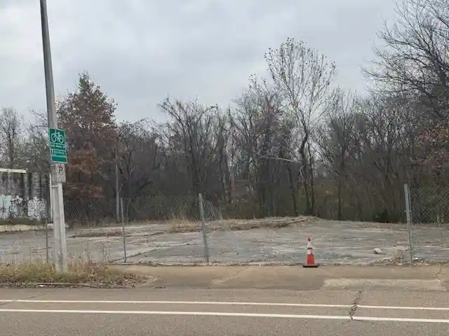Photo 2 of Land for sale at 583 E H Crump Blvd, Memphis, TN 38126 | MLS# 10210987 | Listing updated on 2026-05-26