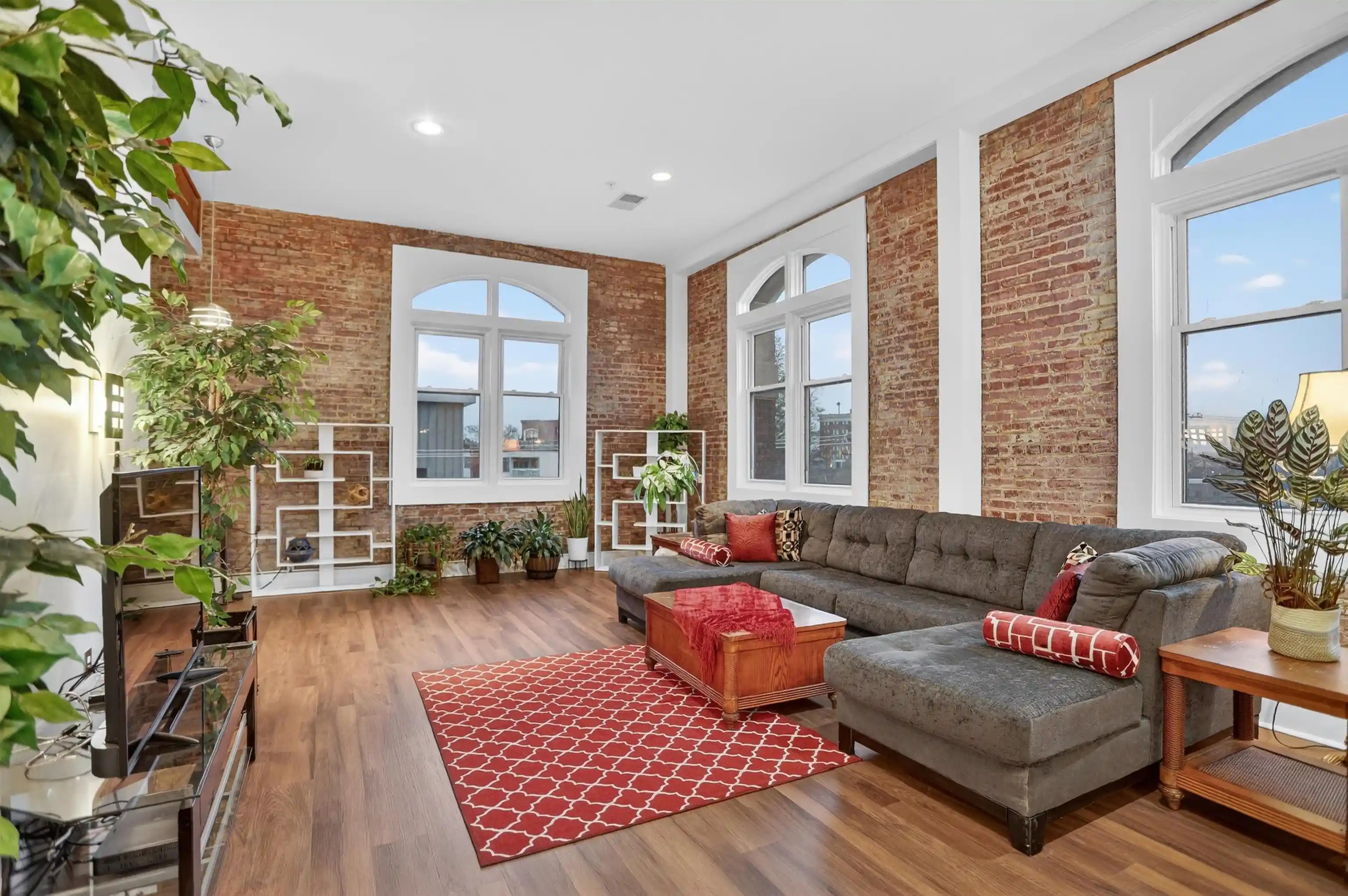 Photo 1 of Townhouse for sale at 435 S Front St #307, Memphis, TN 38103 | MLS# 10211115 | Listing updated on 2026-08-13