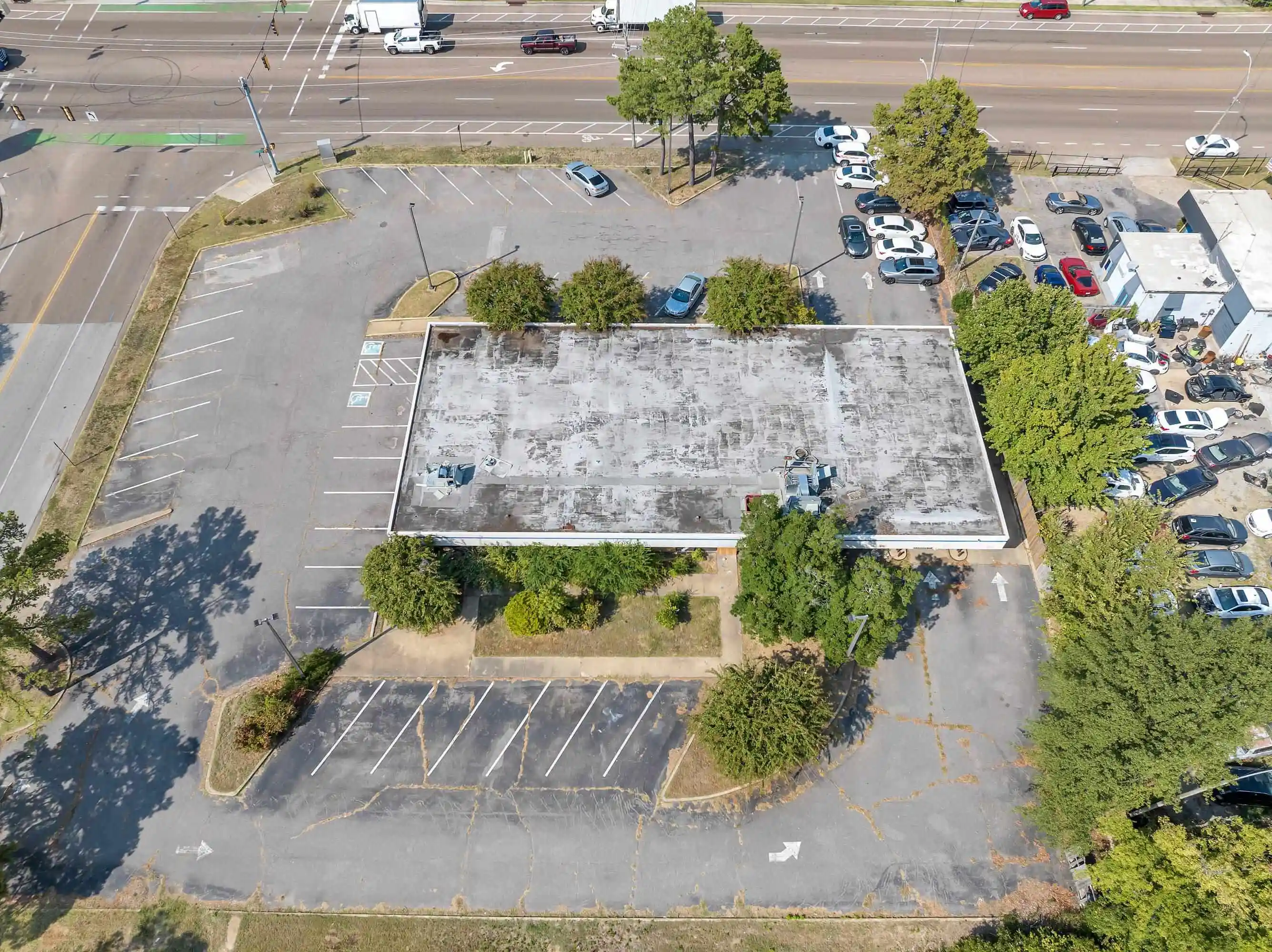 5th image of 2015 E Brooks Rd, Memphis, TN 38116 | MLS# 10211244