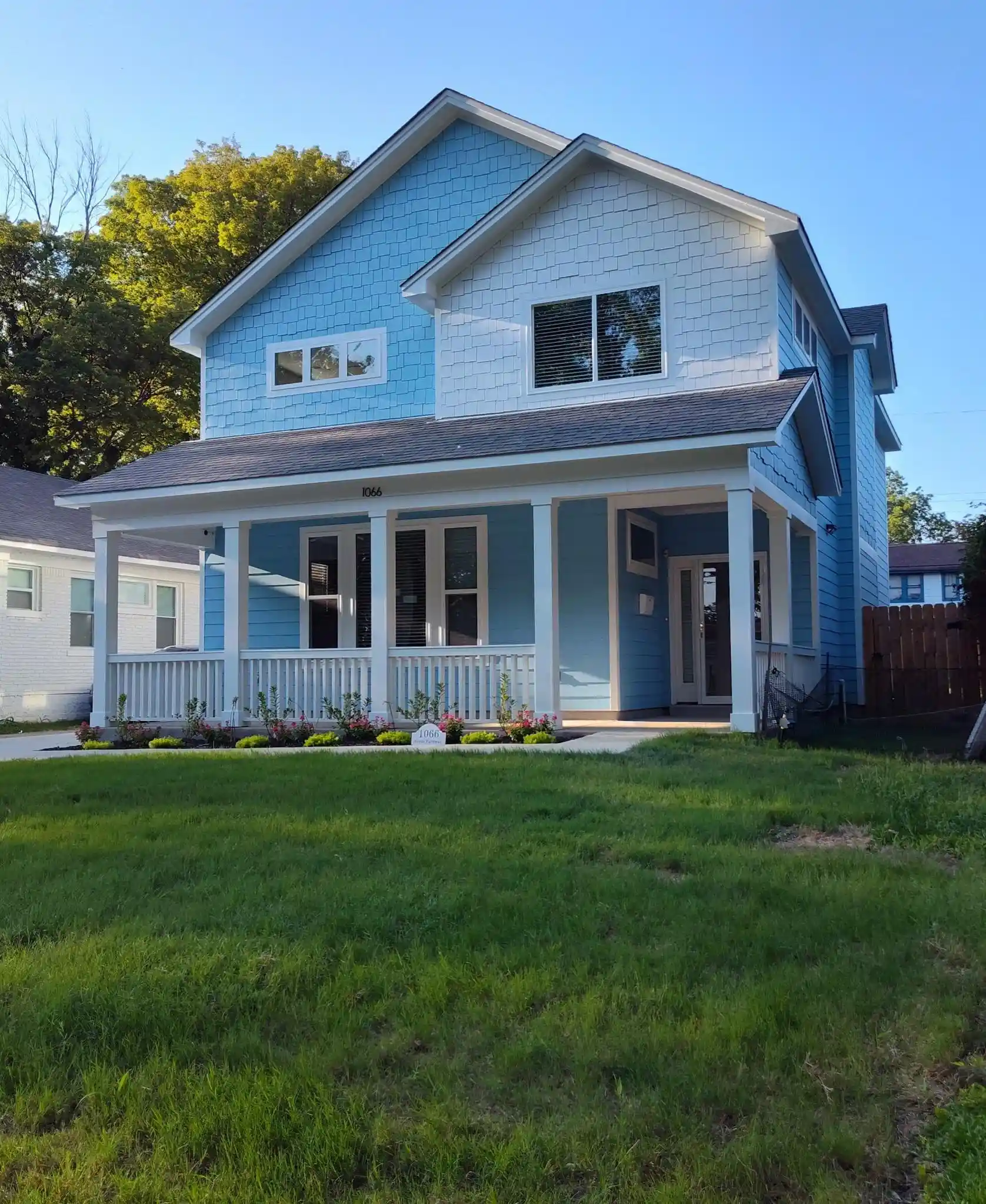 Photo 1 of Single family home for sale at 1066 N Parkway St, Memphis, TN 38105 | MLS# 10211283 | Listing updated on 2026-08-26