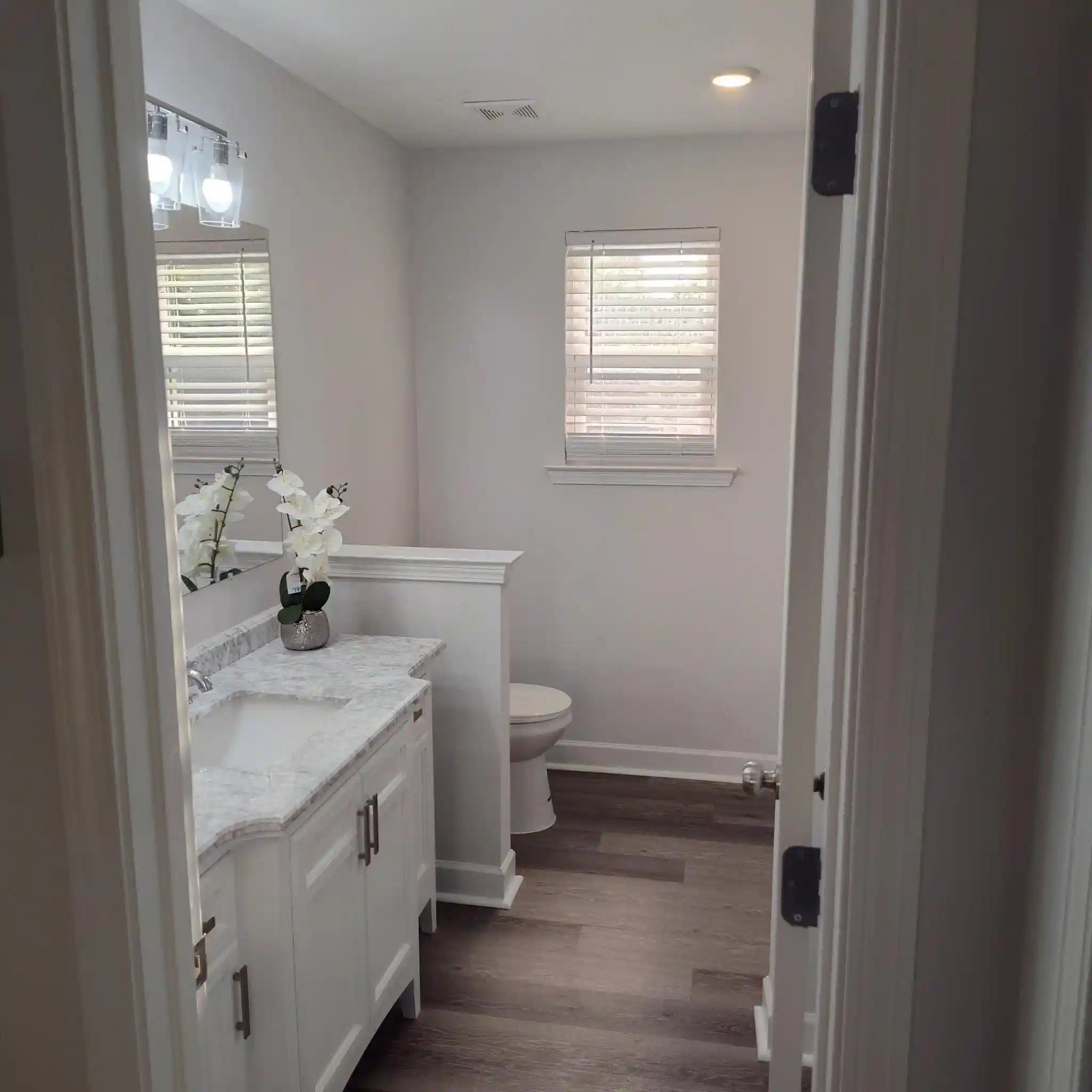 Photo 2 of Single family home for sale at 1066 N Parkway St, Memphis, TN 38105 | MLS# 10211283 | Listing updated on 2026-08-26