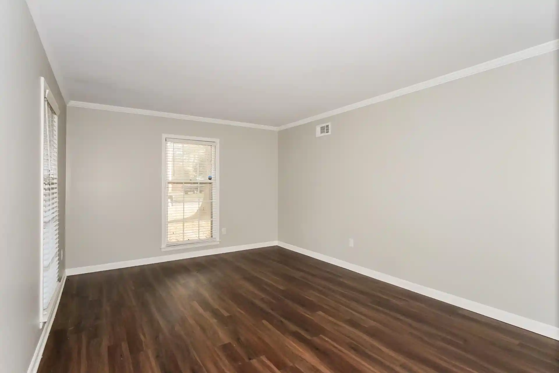 2nd image of 6038 Haddington Dr, Memphis, TN 38119 | MLS# 10211330